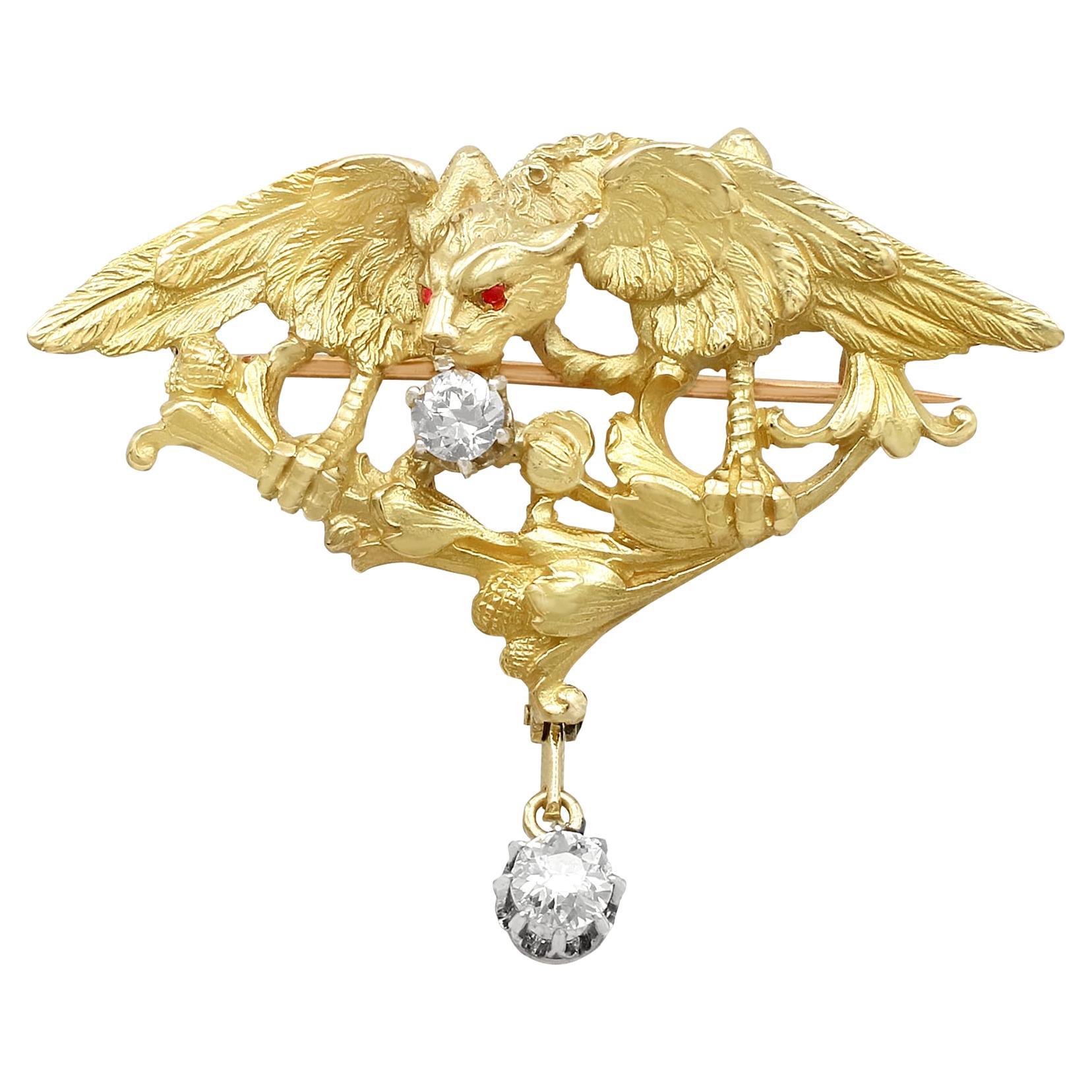 Broche griffon française des années 1900 en or jaune et diamants