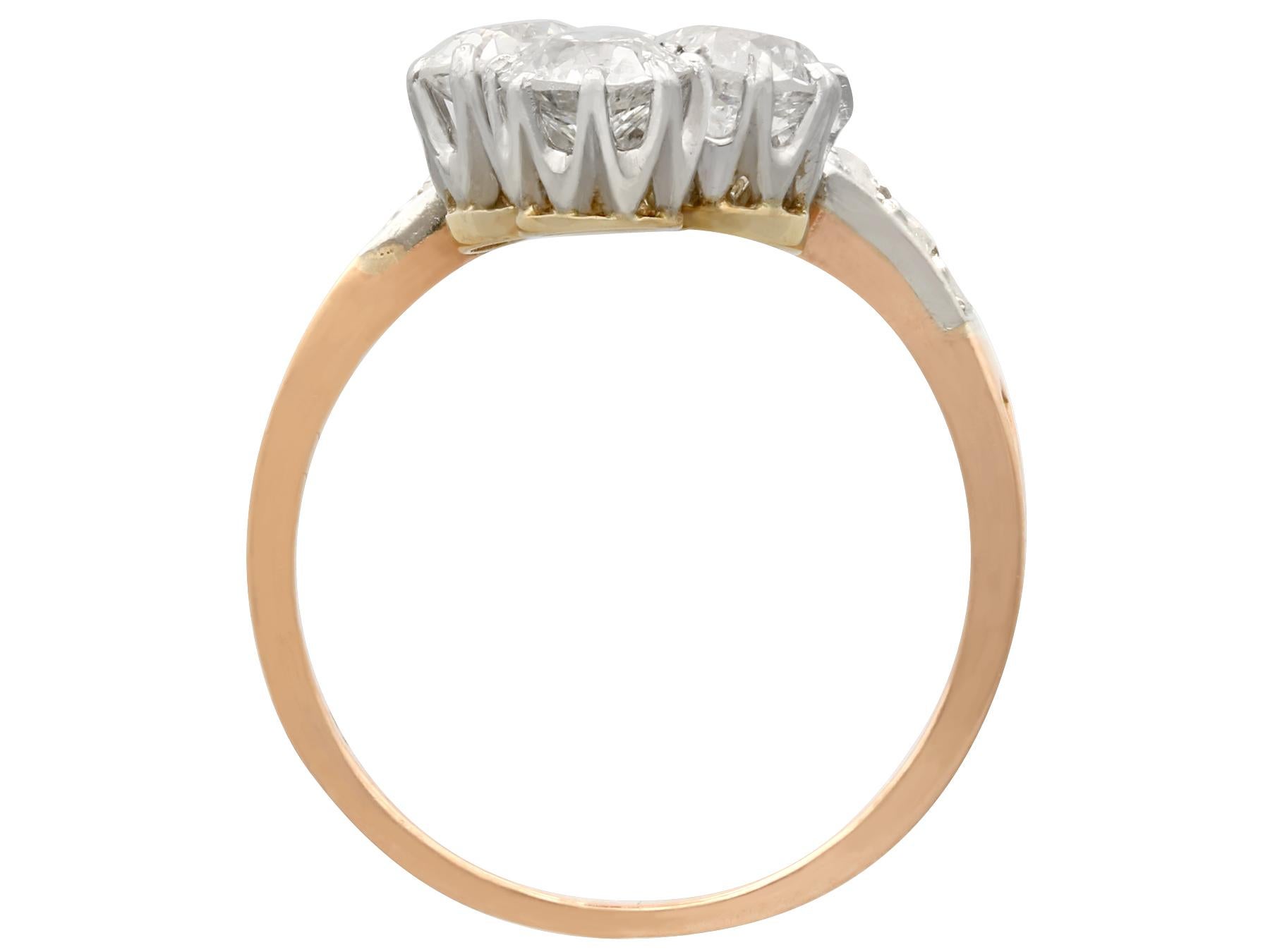 Antiker französischer gedrehter Ring aus Gelbgold mit 1,71 Karat Diamant und Rubin Damen im Angebot