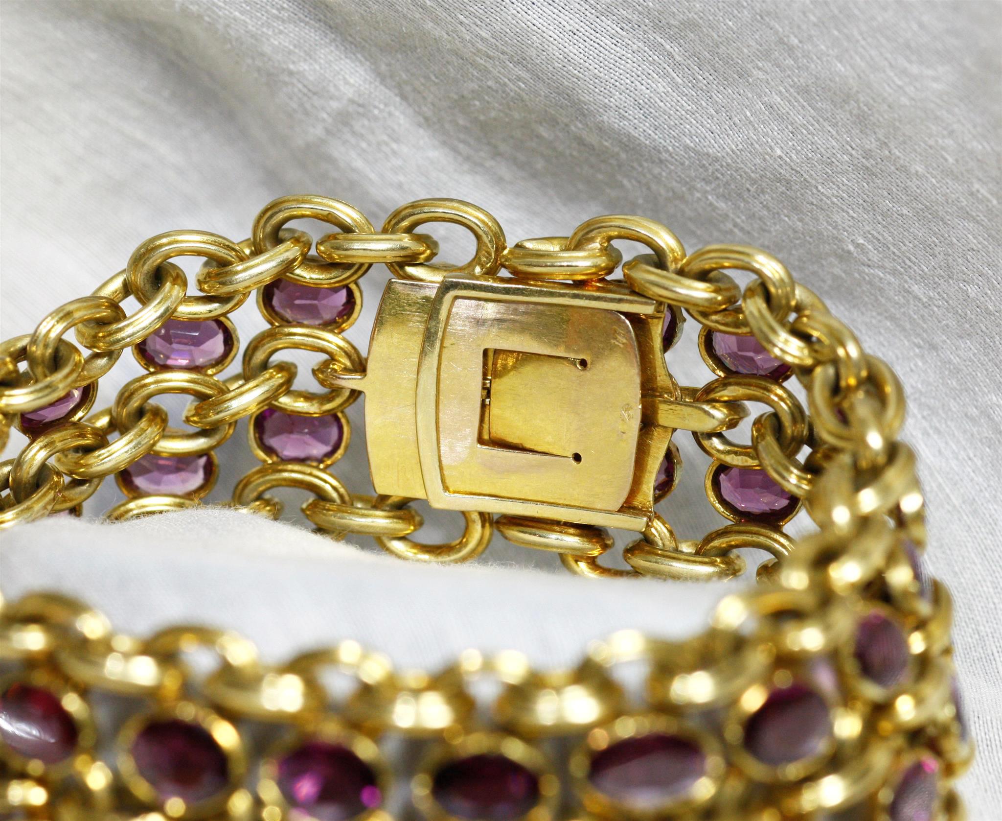 Napoleon III Antique French 19th Century 18 Karat Gold and Garnets Bracelet
