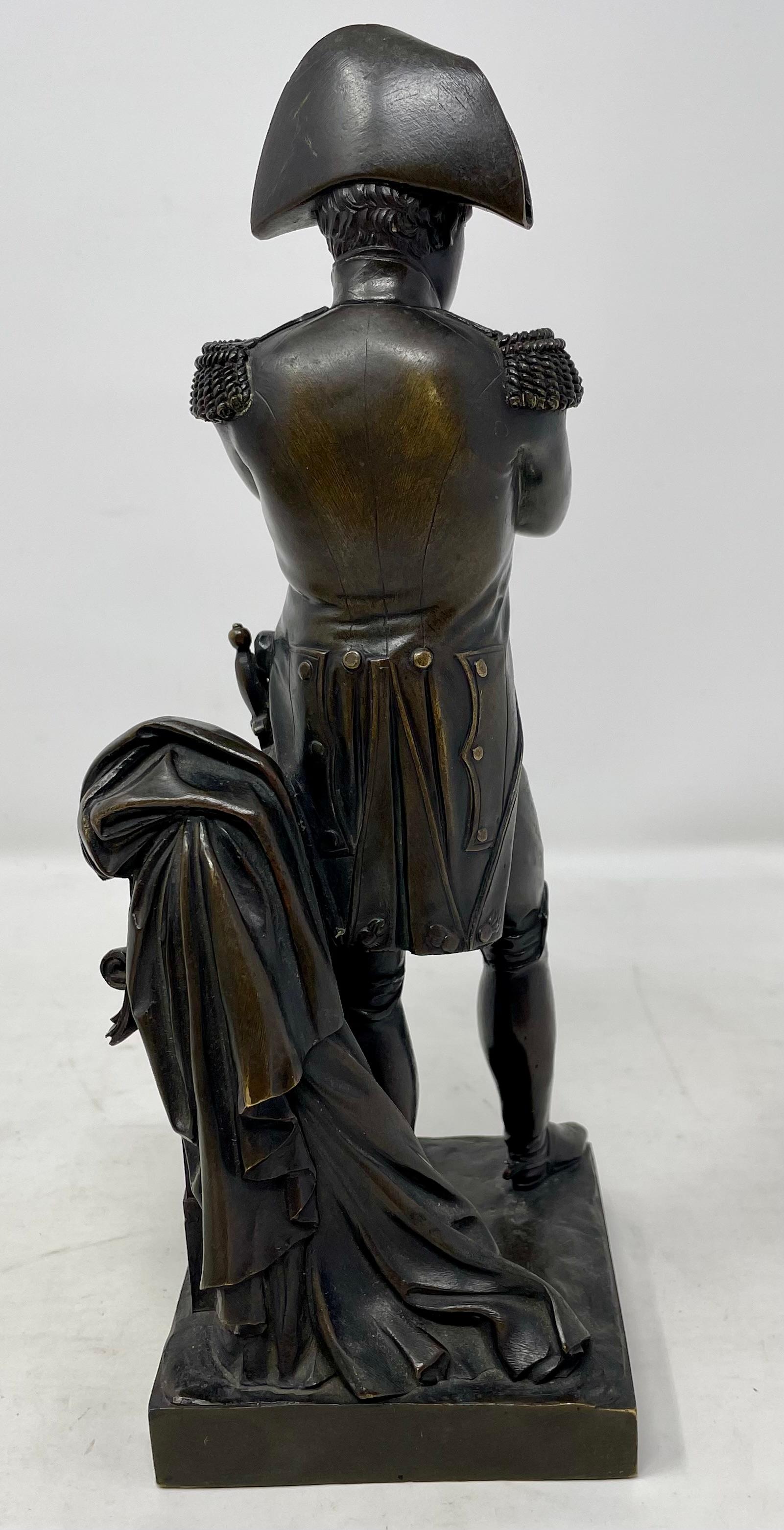 Bronzo Antique French, statua in bronzo di Napoleone Bonaparte del XIX secolo. in vendita