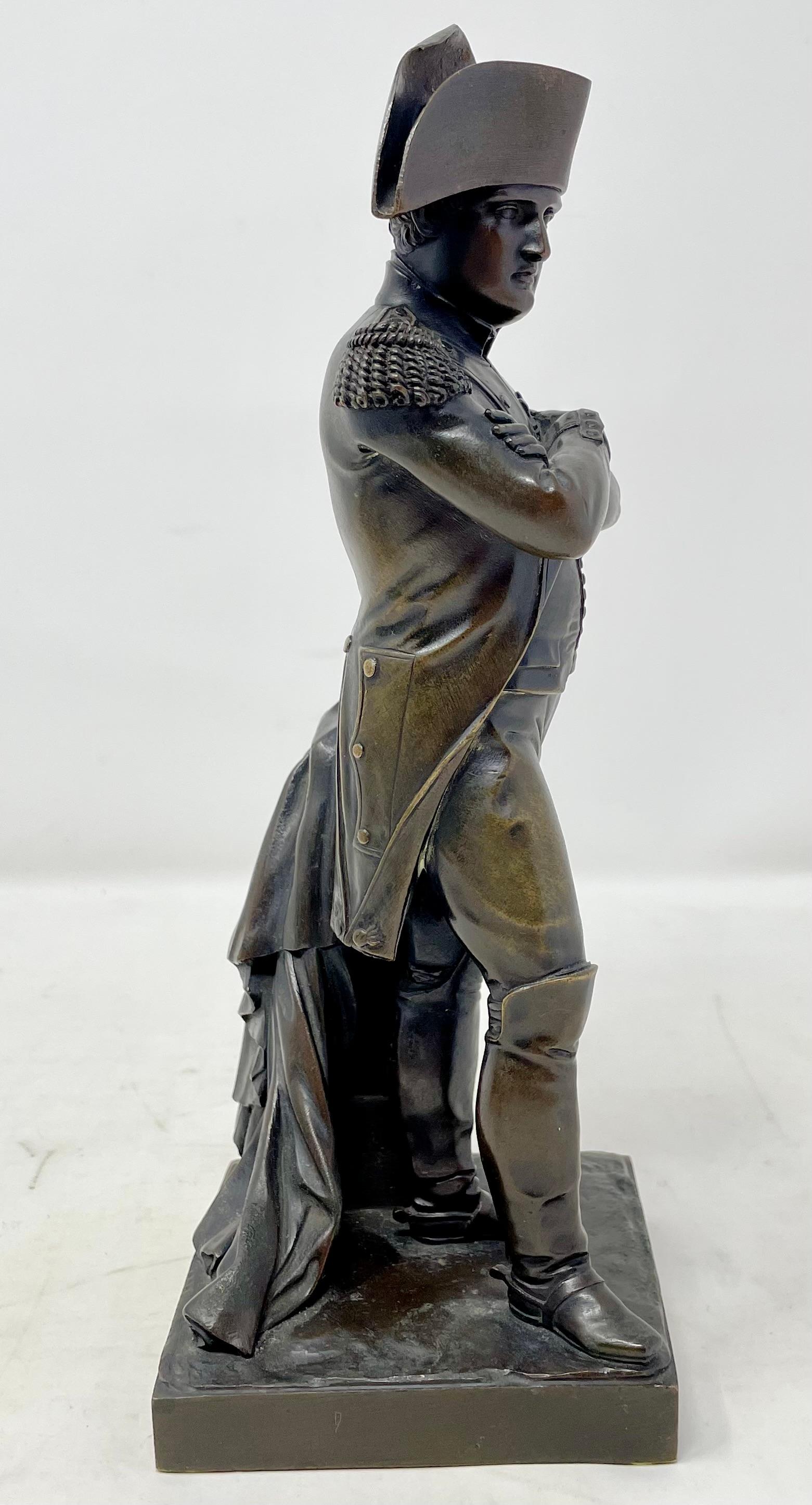 Antique French, statua in bronzo di Napoleone Bonaparte del XIX secolo. in vendita 1