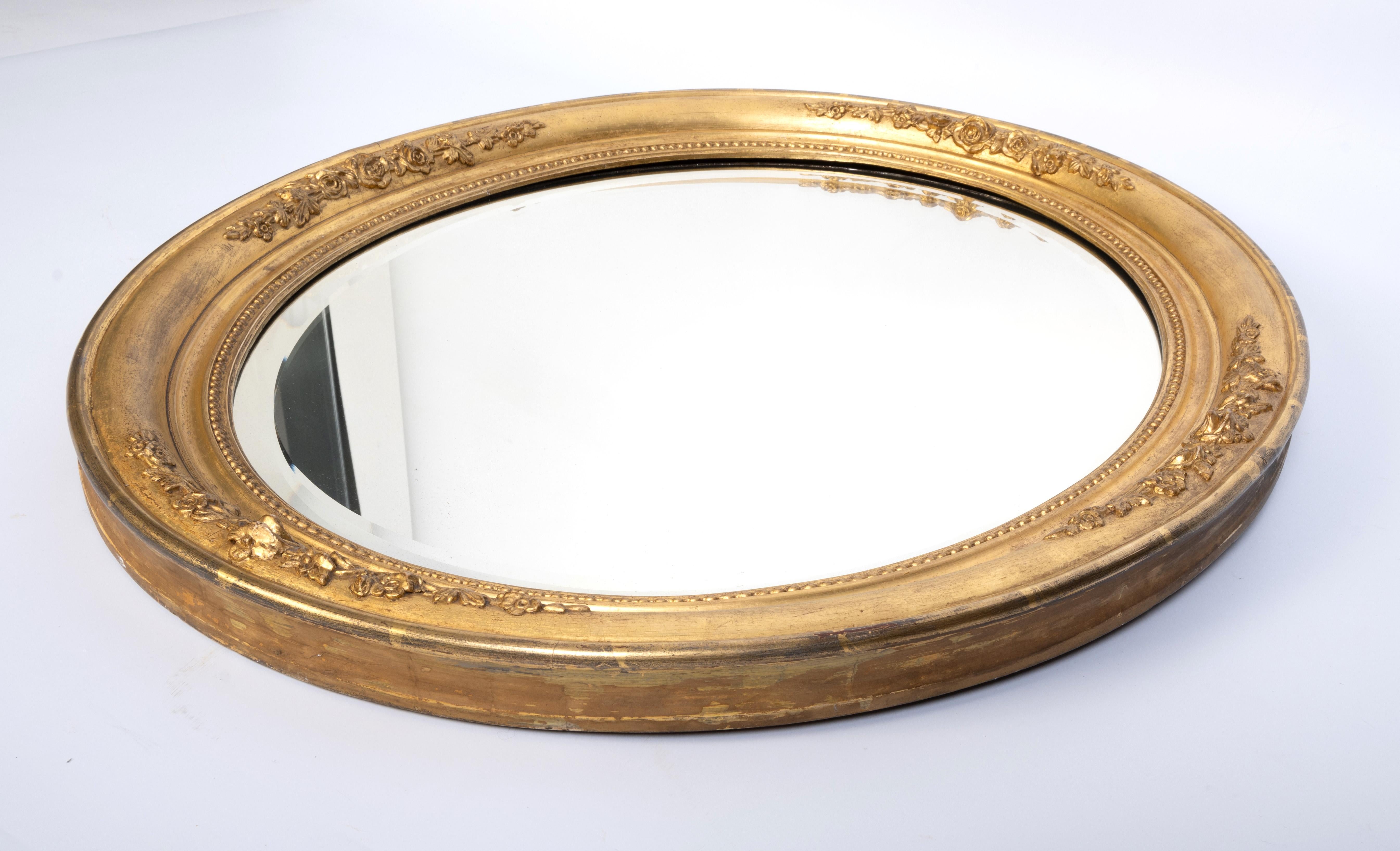 Antique French 19th Century Cushion Framed Oval Gilt Mirror C.1880 For Sale 5