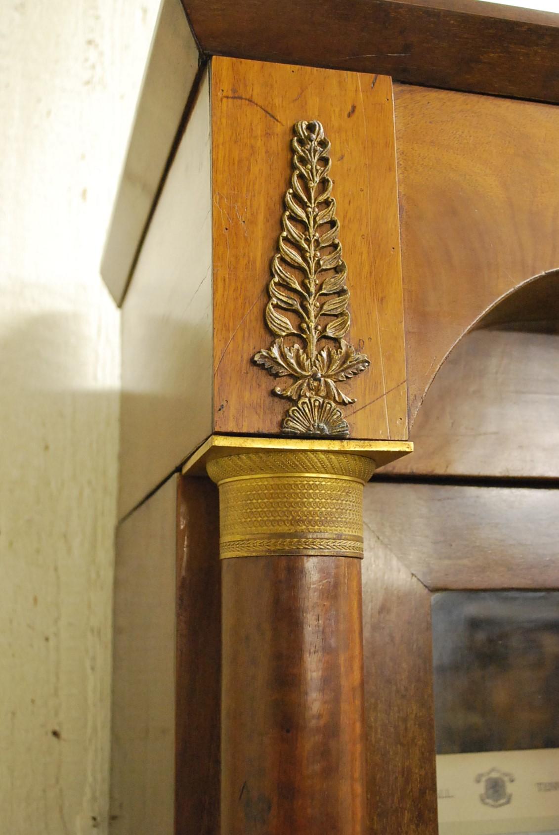 Antique French 19th Century Empire Mahogany Display Cabinet / Bookcase im Zustand „Gut“ im Angebot in Winchcombe, Gloucesteshire
