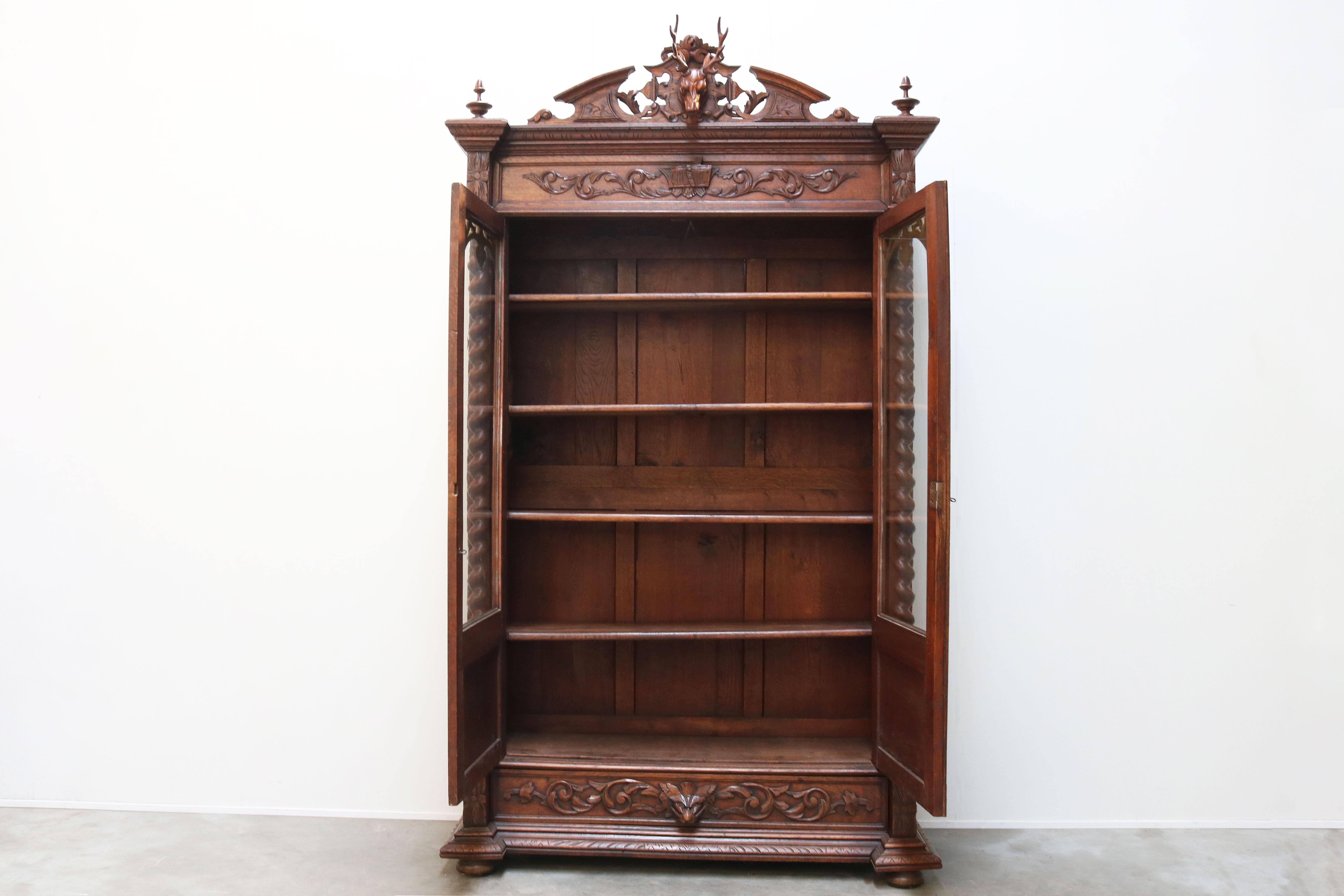 Renaissance Revival Antique French 19th Century Hunt Style Bookcase Display Cabinet Oak Barley Twist