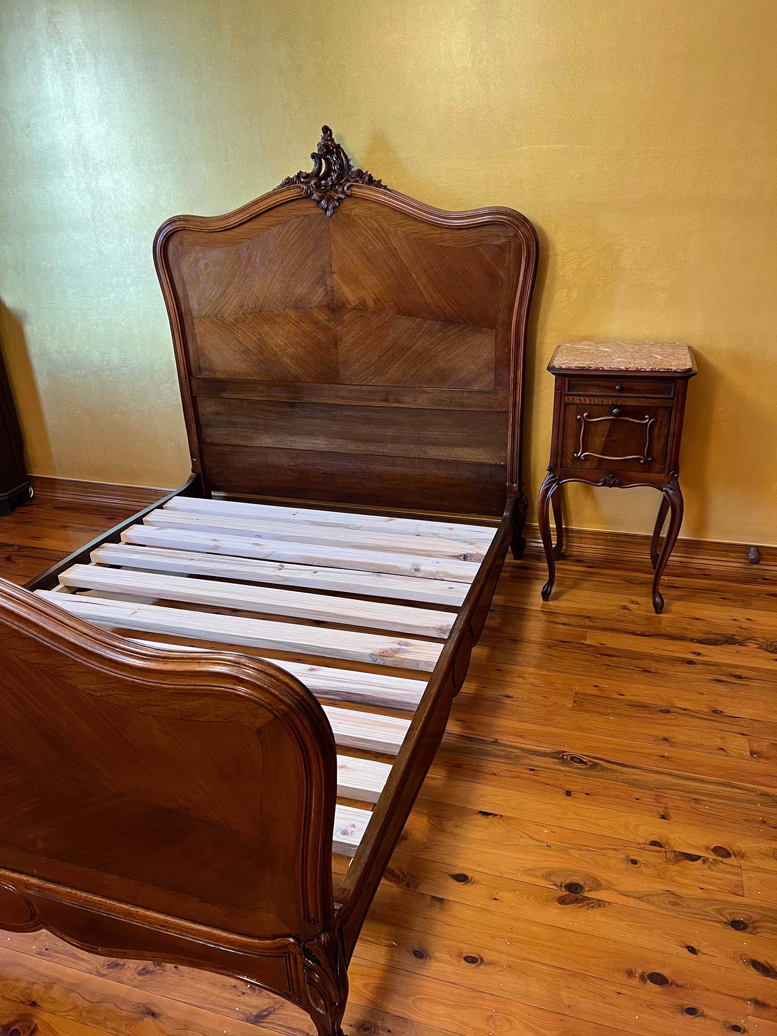 Walnut Antique French 19th Century Louis XV Style Double Bed For Sale