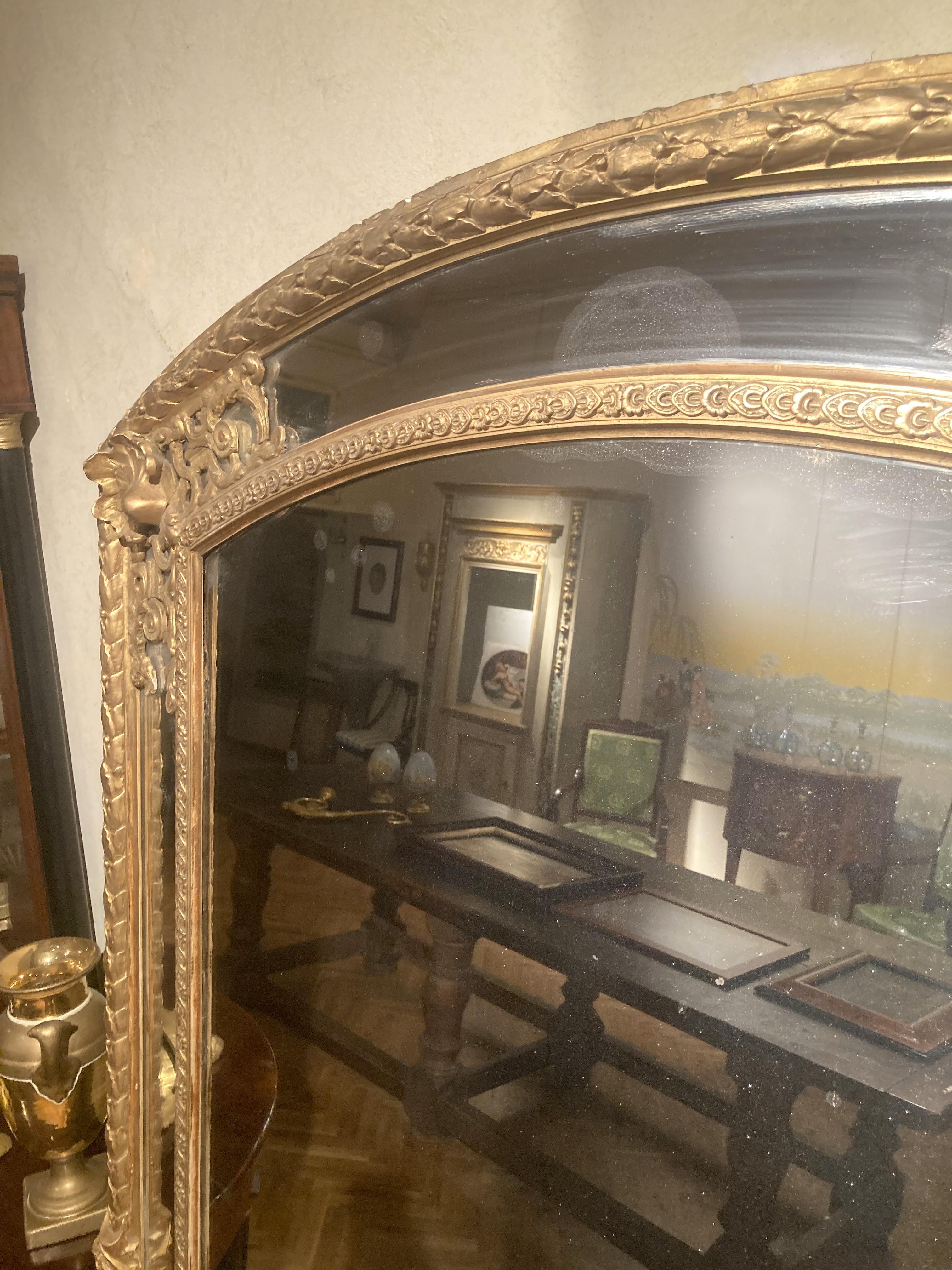 XIXe siècle Miroirs de pilier français anciens du 19ème siècle de style Louis XV en bois doré pleine longueur en vente