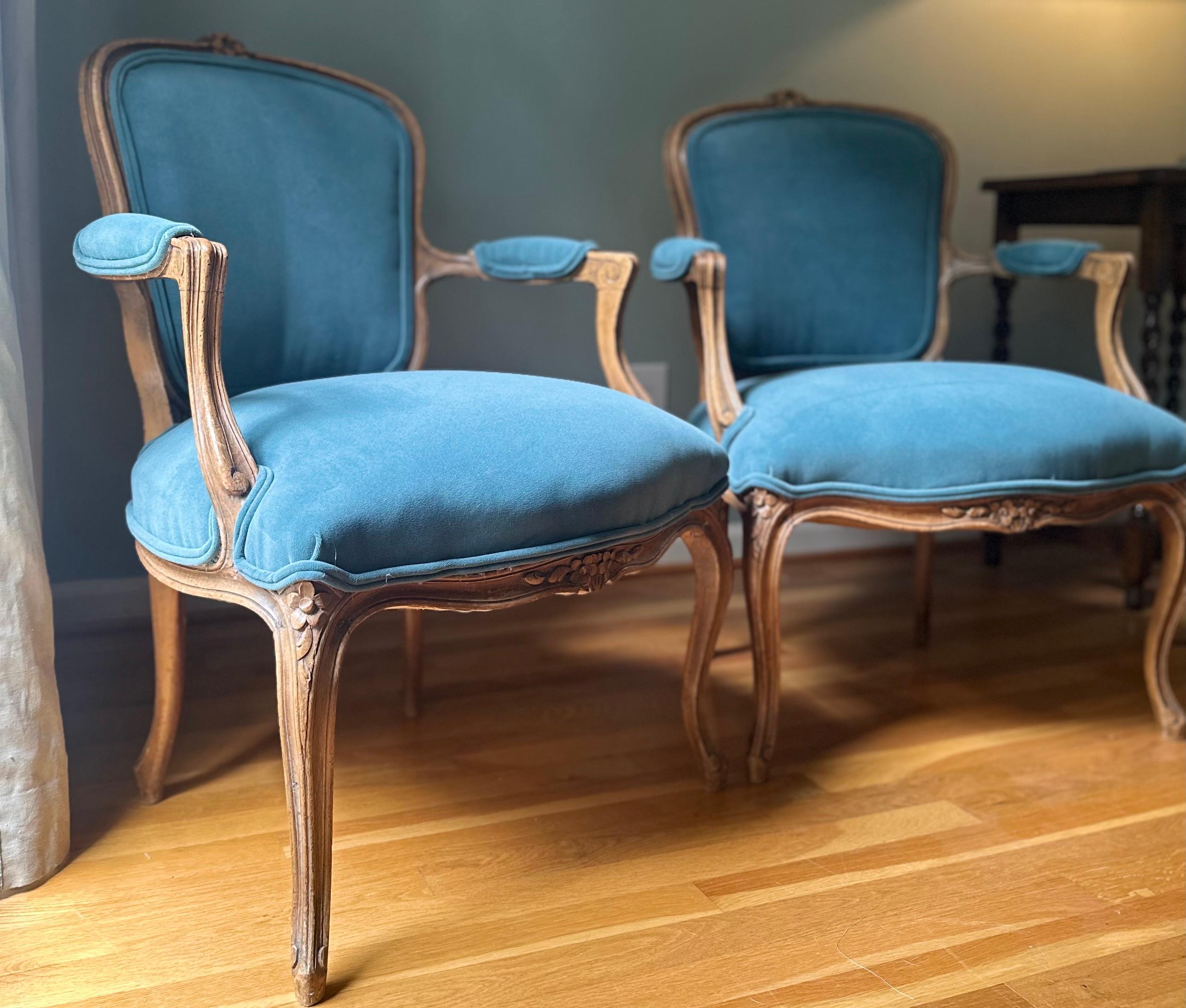 Wood Antique French 18th century Louis XV style pair velvet  chairs pegged joinery For Sale