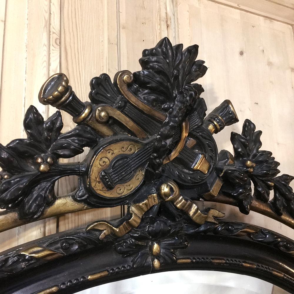 Biseauté Antique Miroir ovale Louis XVI français du 19ème siècle en vente