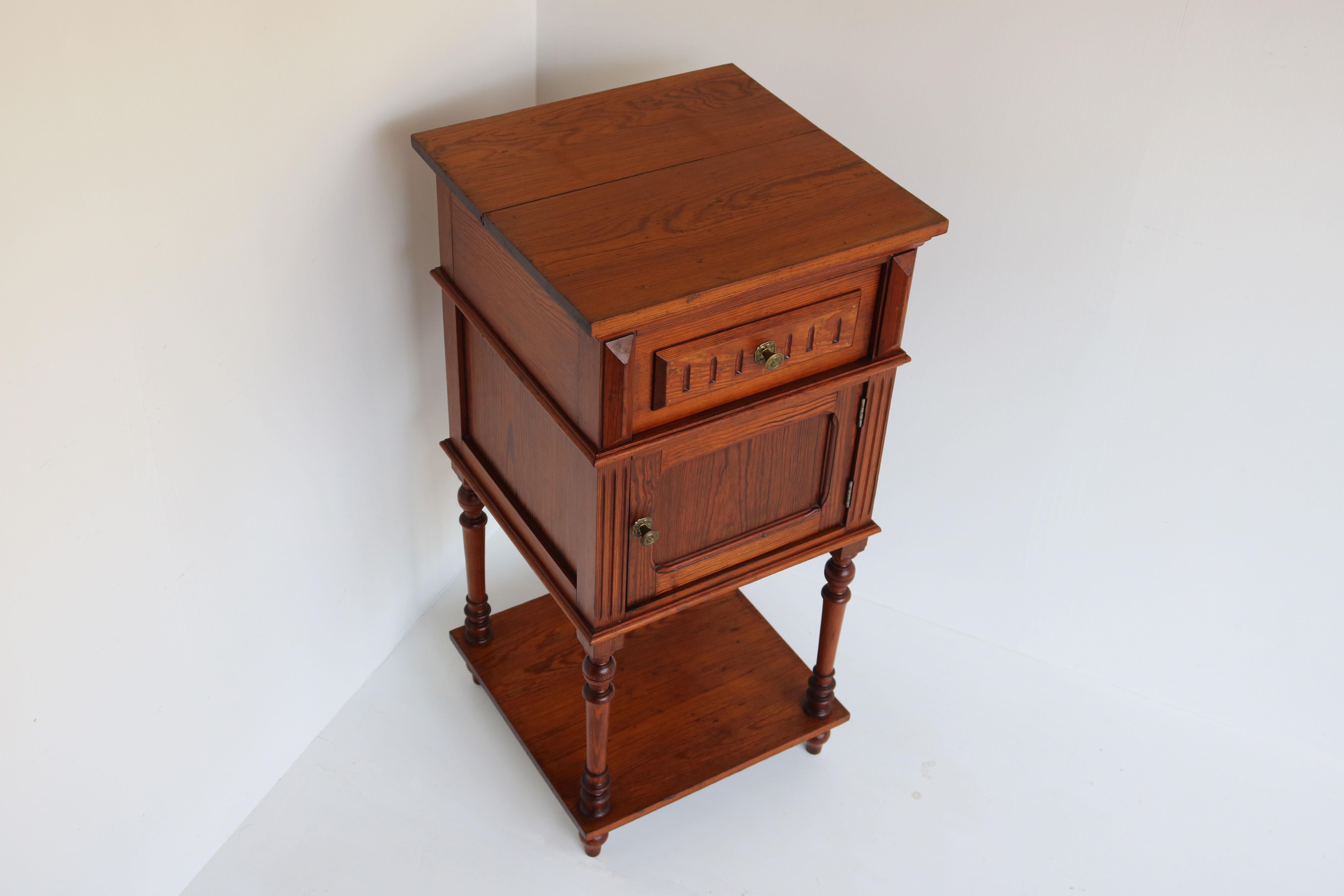 Antique French 19th Century Night Stand / Bedside Table in Solid Pitchpine 4