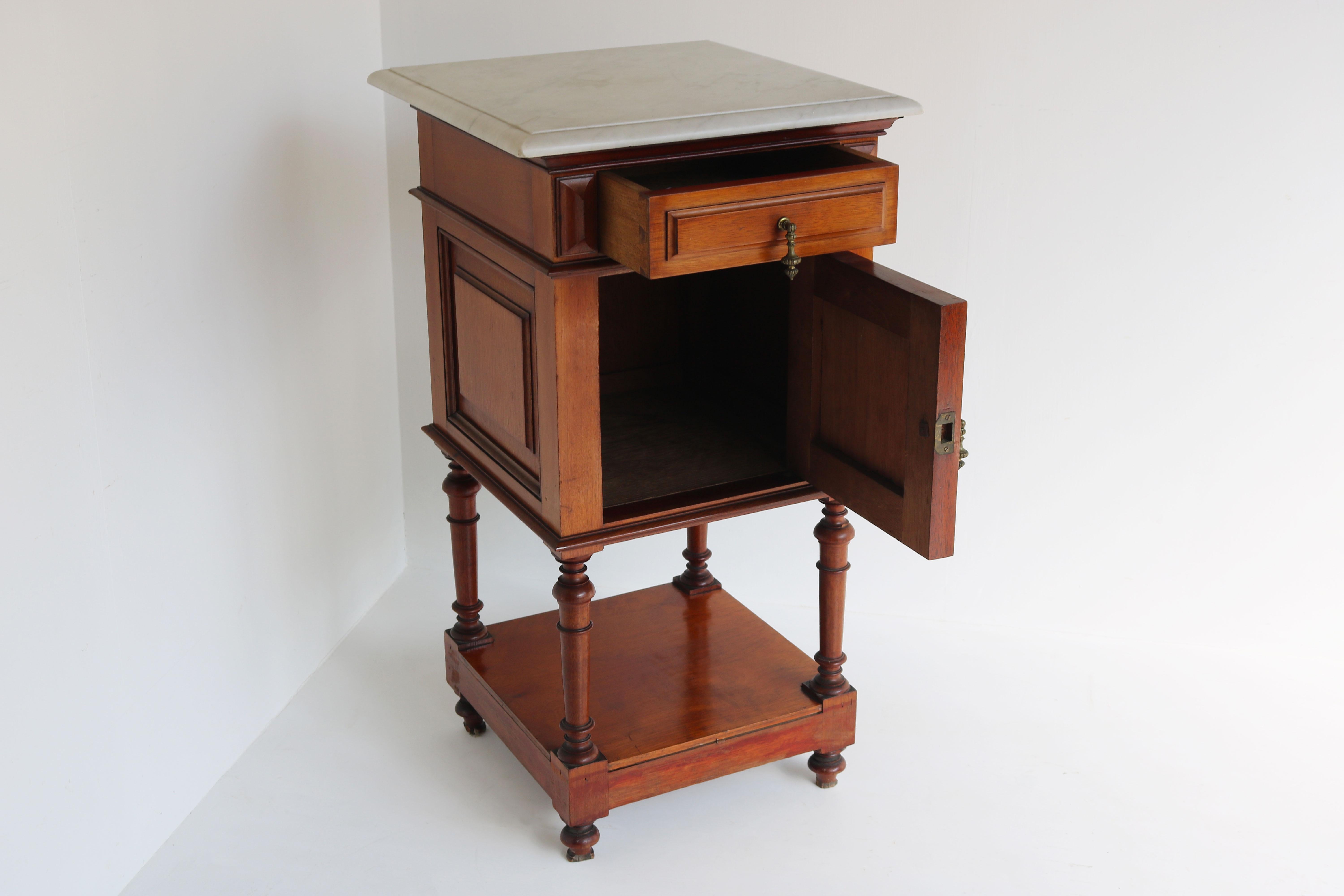 Antique French 19th Century Nightstand / Side Table with Marble Top Bedside In Good Condition In Ijzendijke, NL