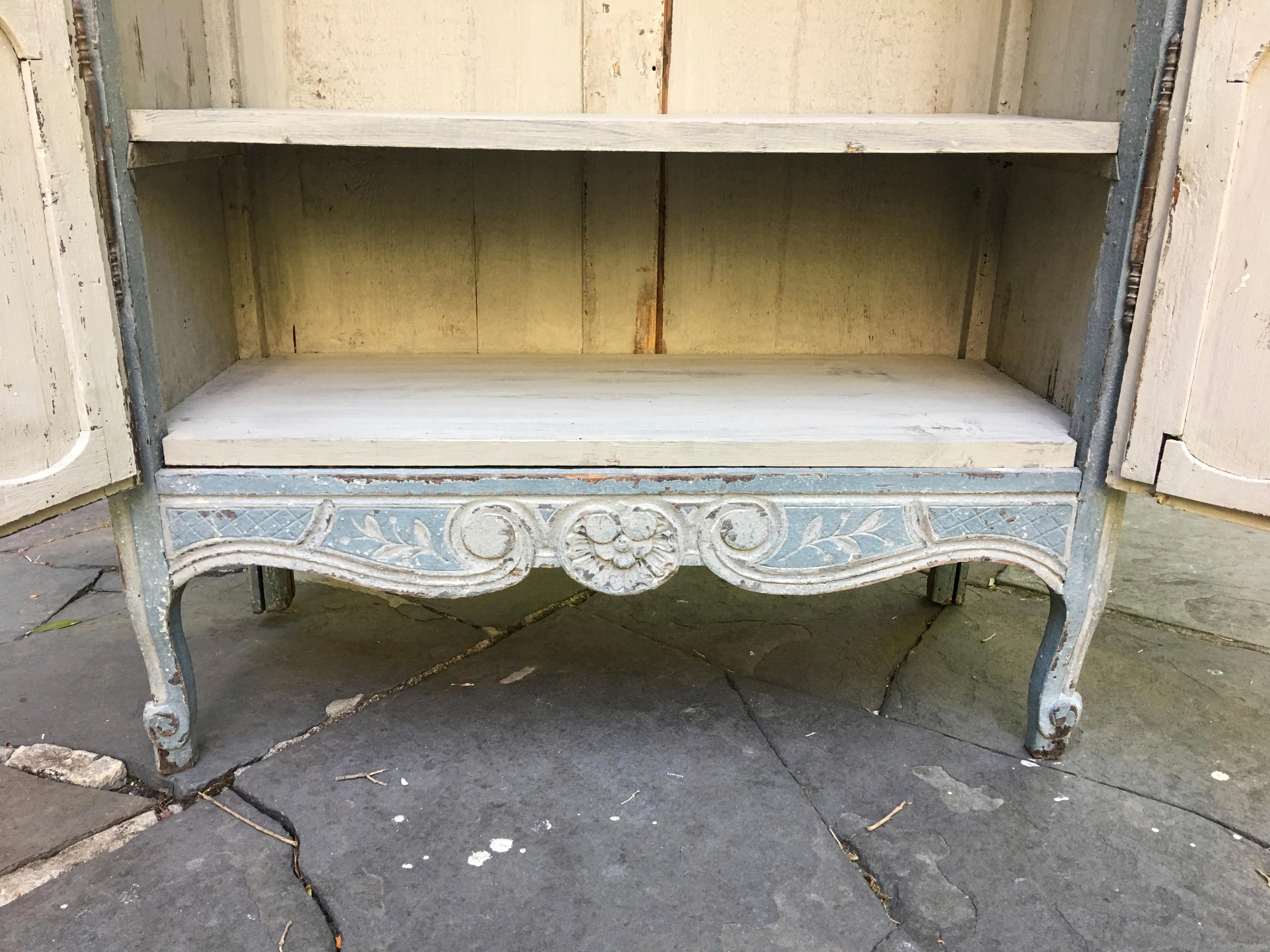 Hand-Carved Antique French 19th Century Petite Louis XV Biblioteque For Sale