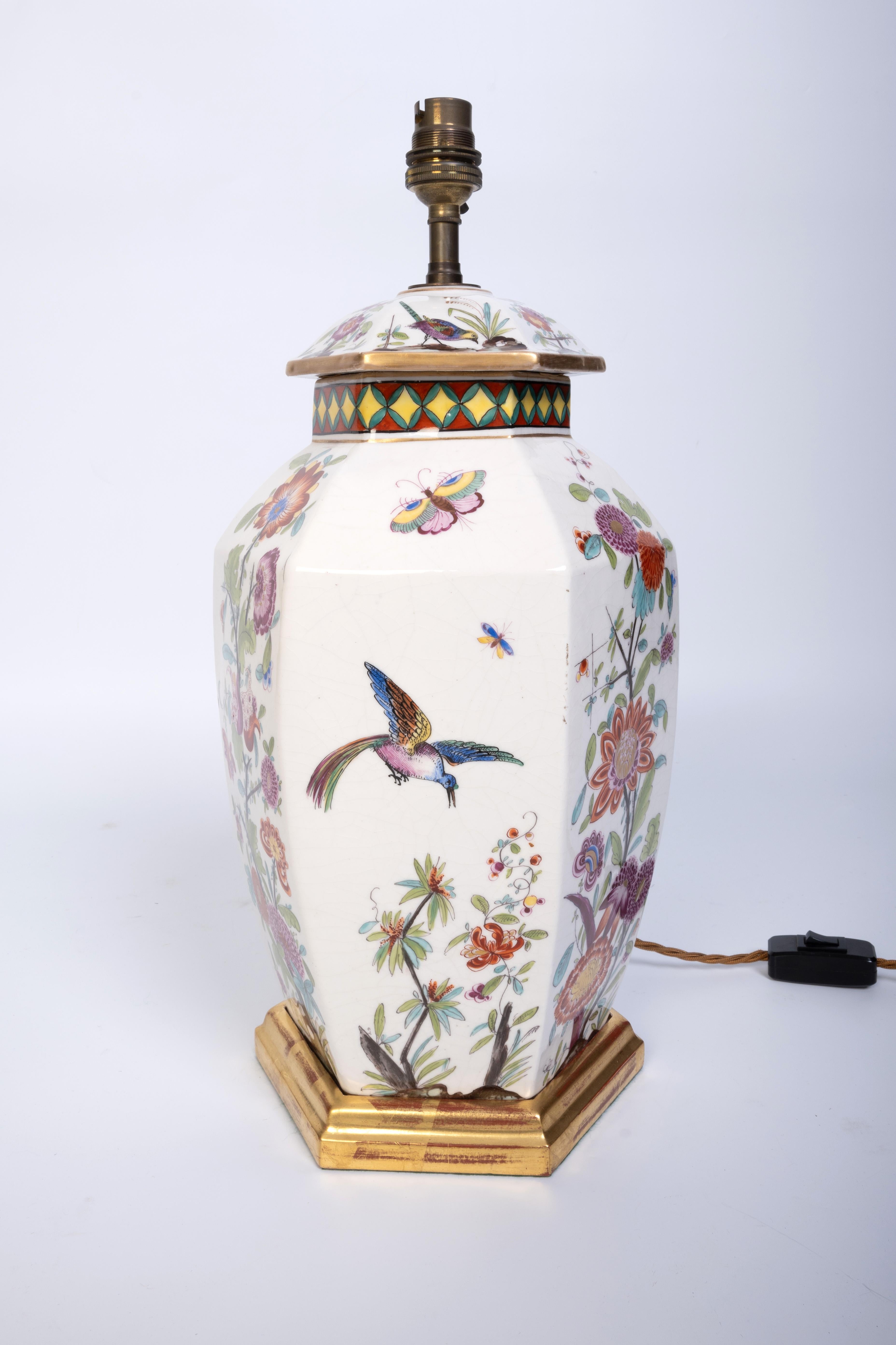 Ancienne lampe de table hexagonale en porcelaine française du XIXe siècle en vente 5