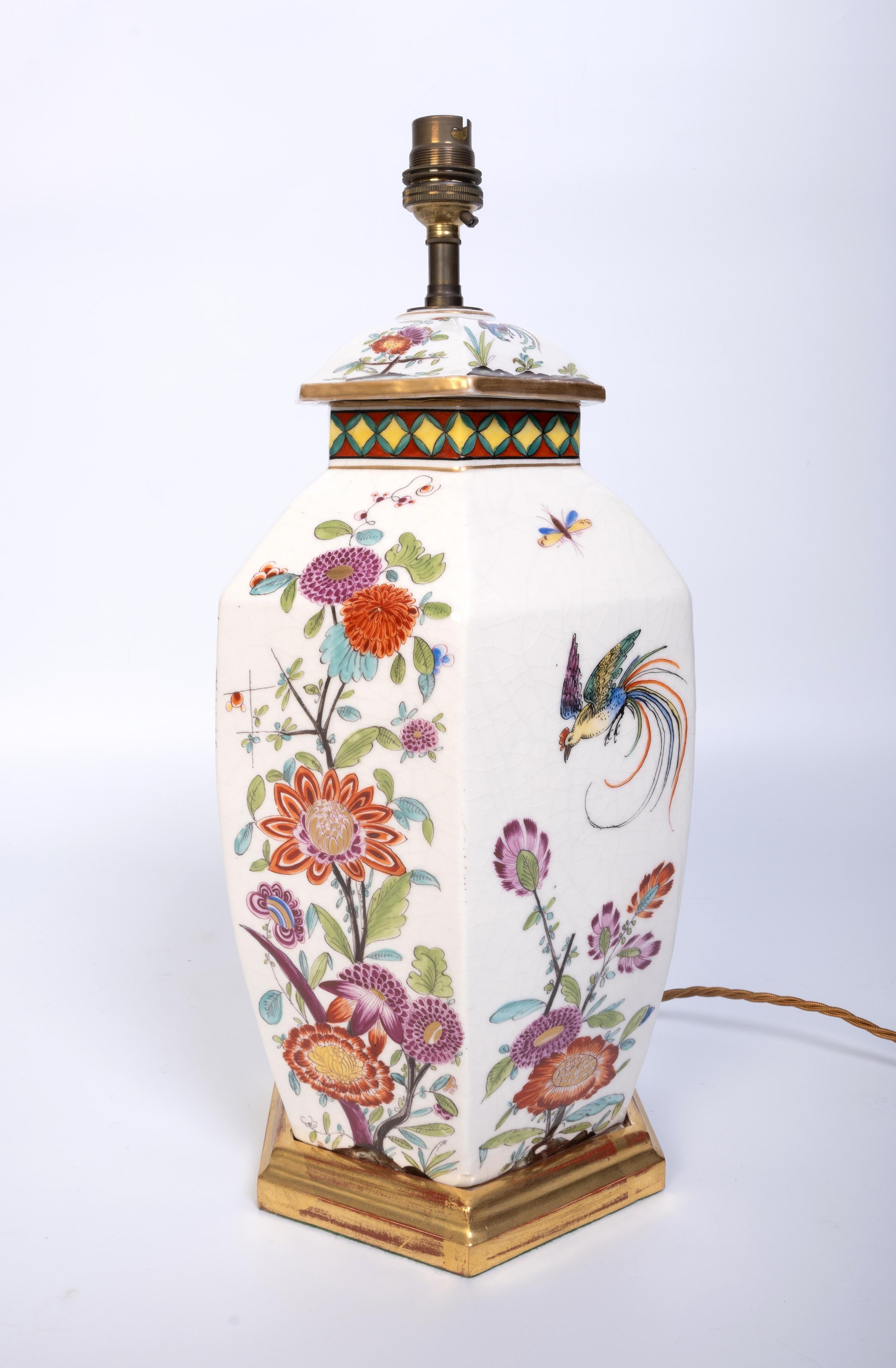 Ancienne lampe de table hexagonale en porcelaine française du XIXe siècle en vente 3