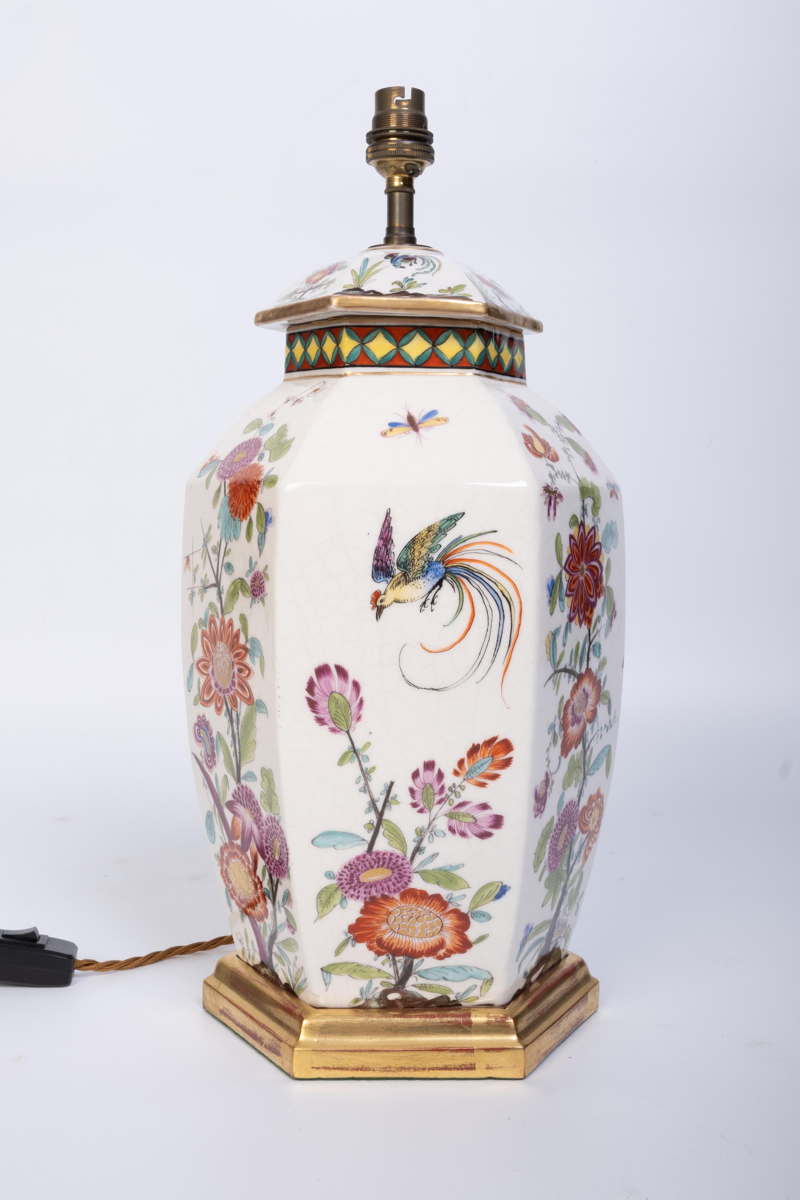 Ancienne lampe de table hexagonale en porcelaine française du XIXe siècle en vente 4