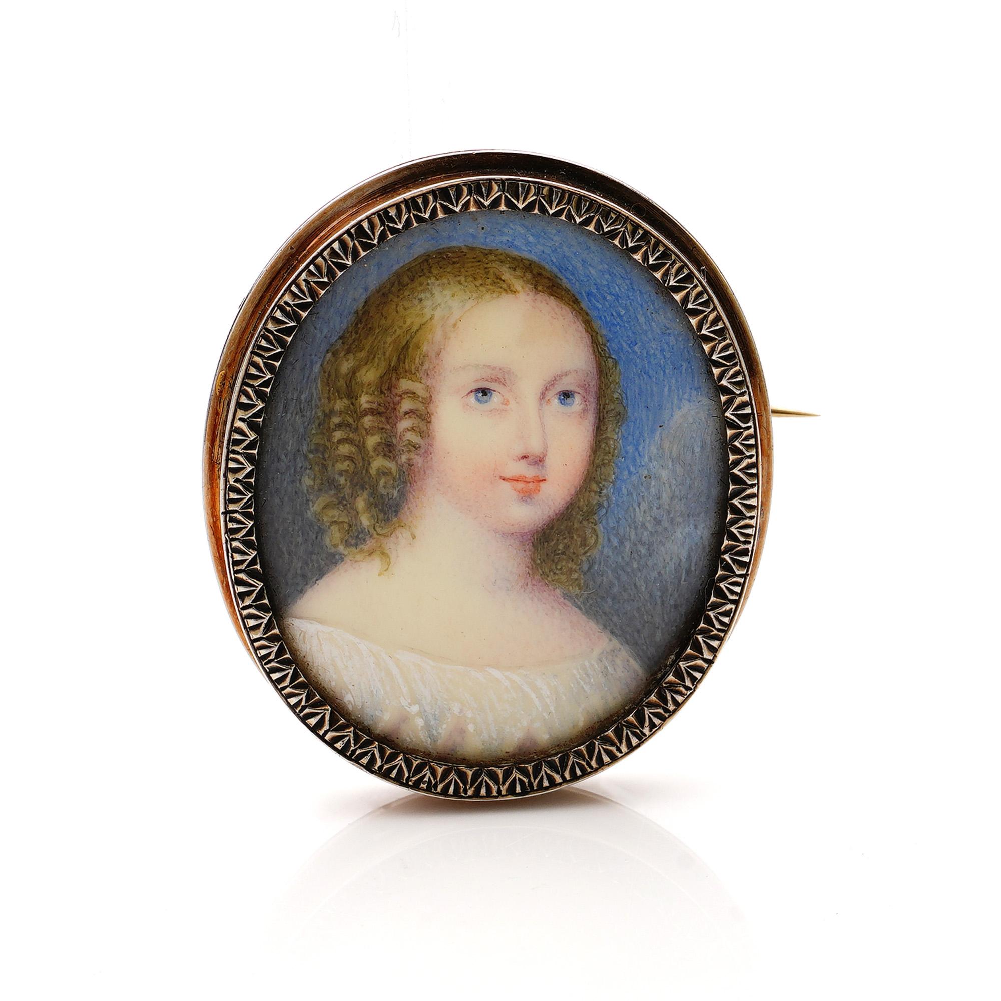 Antike französische 19. Jahrhundert eine junge Prinzessin Louise von Frankreich, später  Herzogin von Berry handgemalte Aquarell-Porträtminiatur, montiert in 950. Silber.
Hergestellt um 1830. 
Gepunzt auf der Silberspange mit Eberkopf (französischer