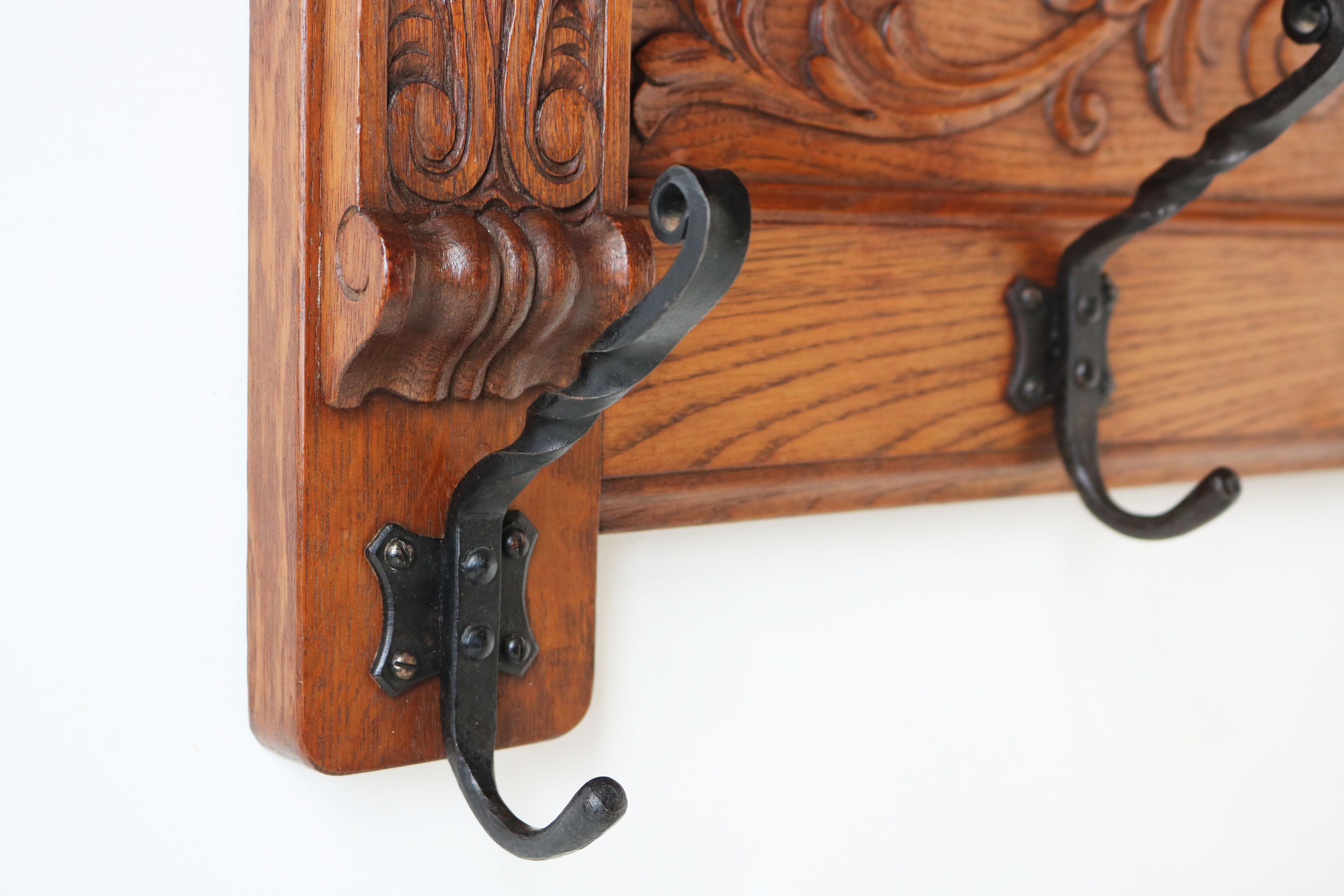 Antique French 19th Century Renaissance Revival Coat Rack Oak Wrought Iron Lions In Good Condition In Ijzendijke, NL