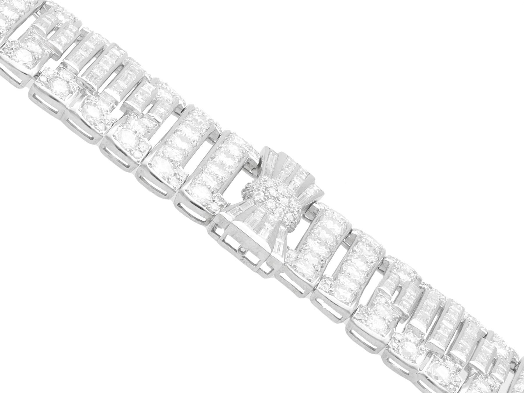 French Art Deco 29.42 Carat Diamond and 18k White Gold Bracelet For Sale 6