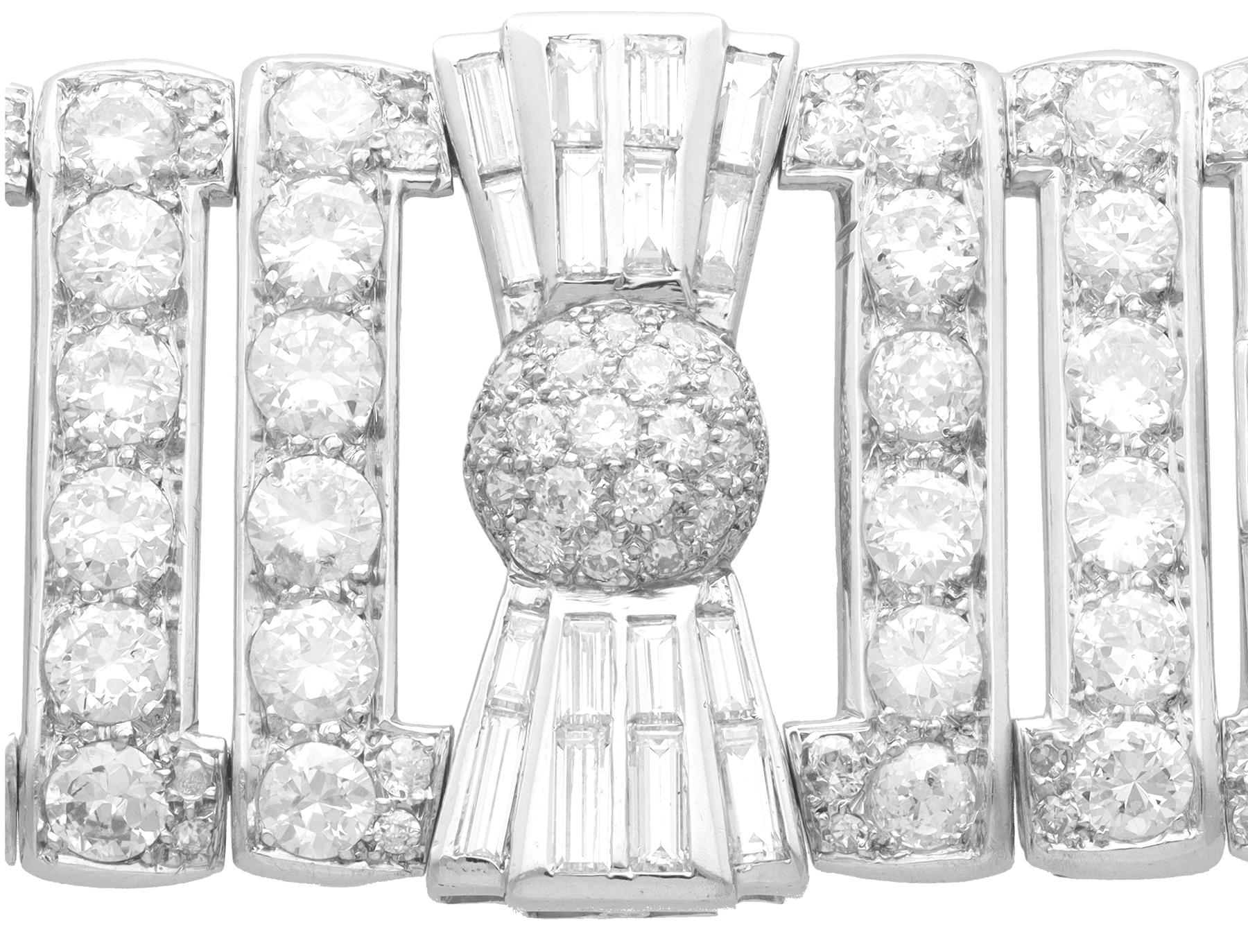 French Art Deco 29.42 Carat Diamond and 18k White Gold Bracelet For Sale 9