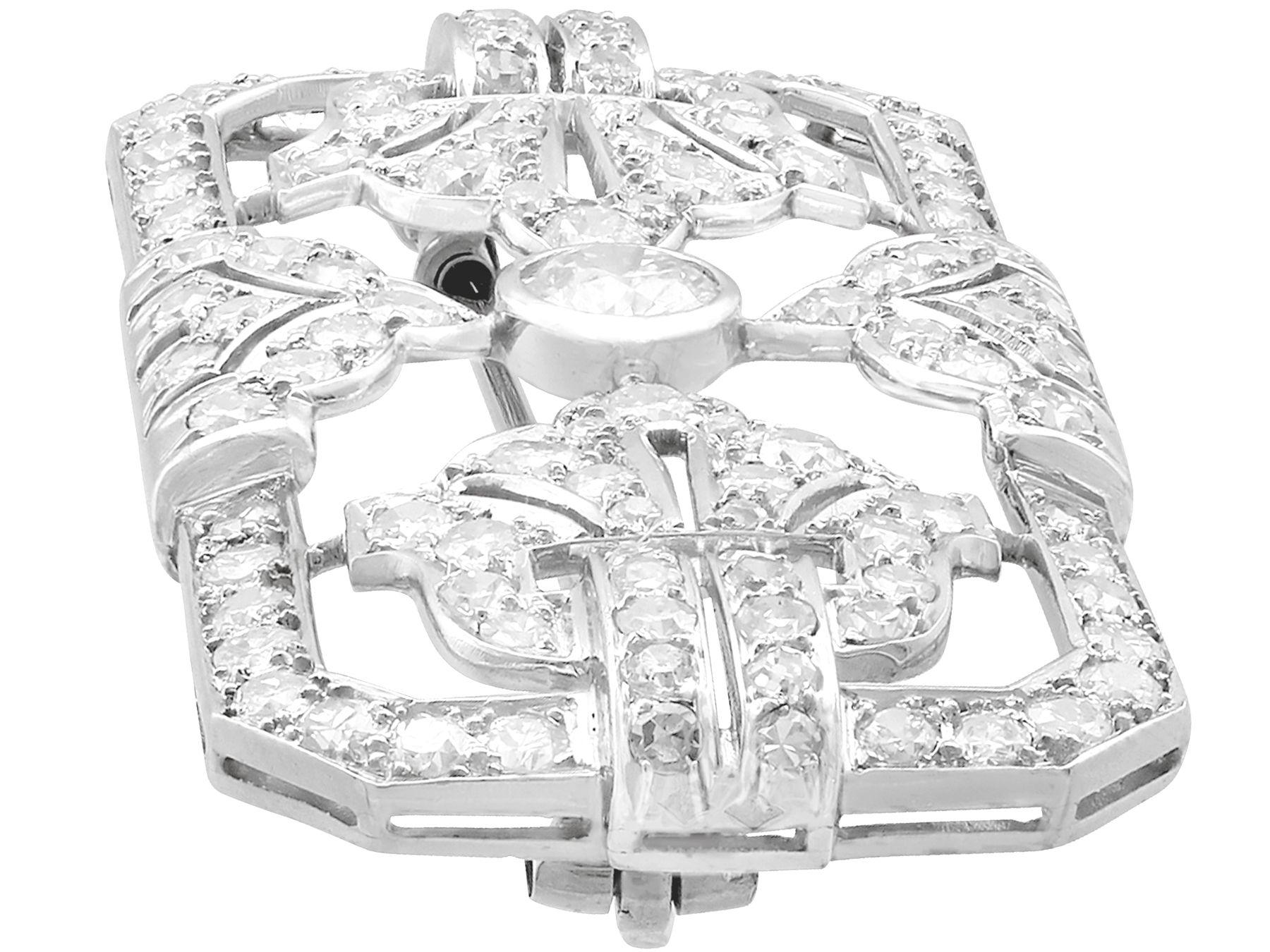 Art Deco Antique French 4.53 Carat Diamond and Platinum Brooch For Sale