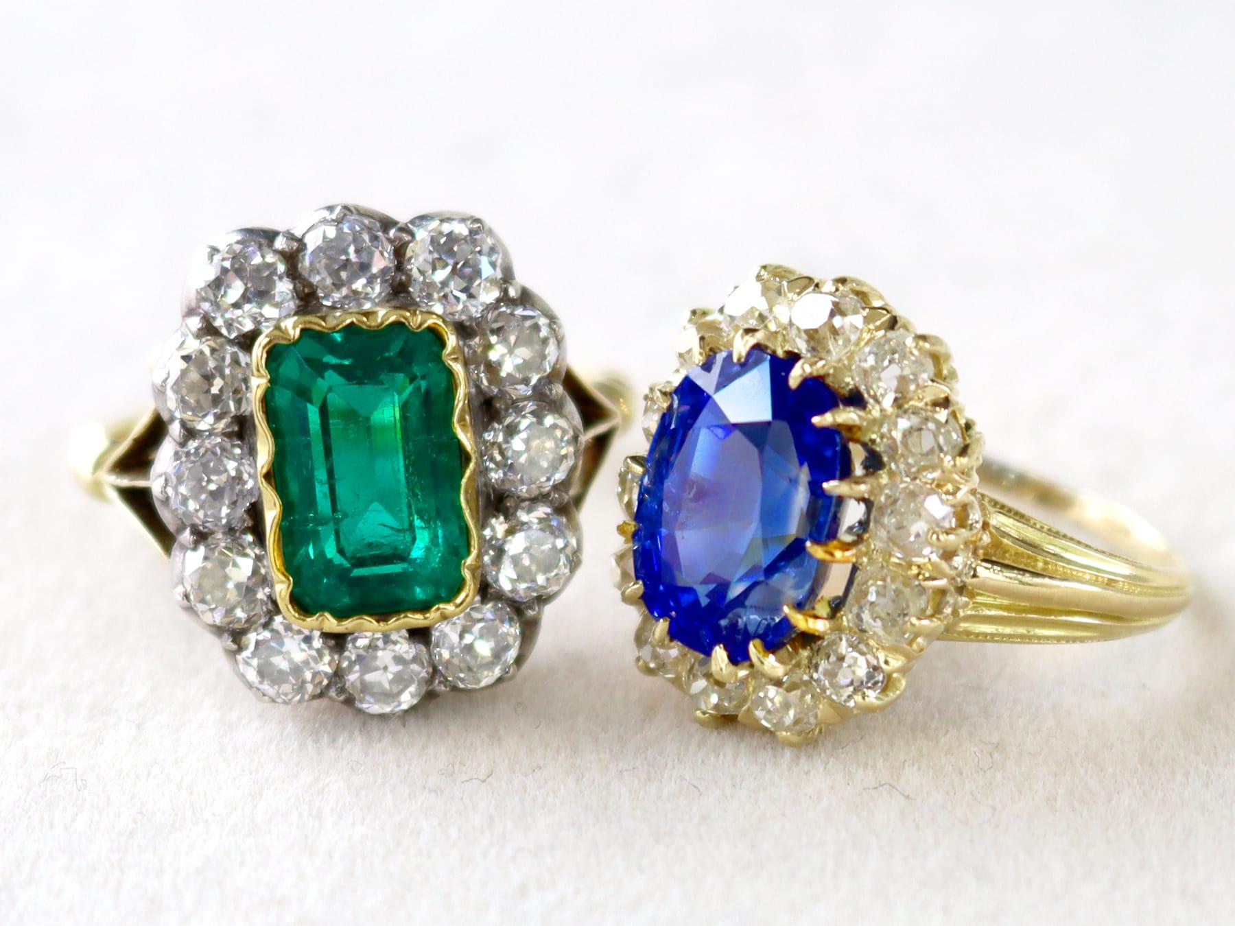 Bague française ancienne en or jaune avec grappe de saphirs de 4,81 carats et diamants de 1,26 carat Unisexe en vente