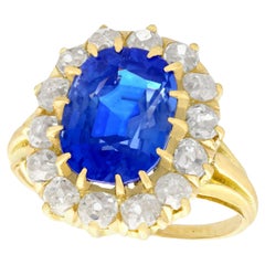Antiker französischer 4,81 Karat Saphir 1,36 Karat Diamant Gelbgold Cluster-Ring