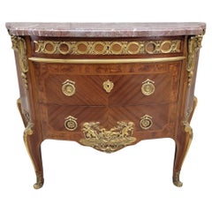 Commodes and Chests of Drawers