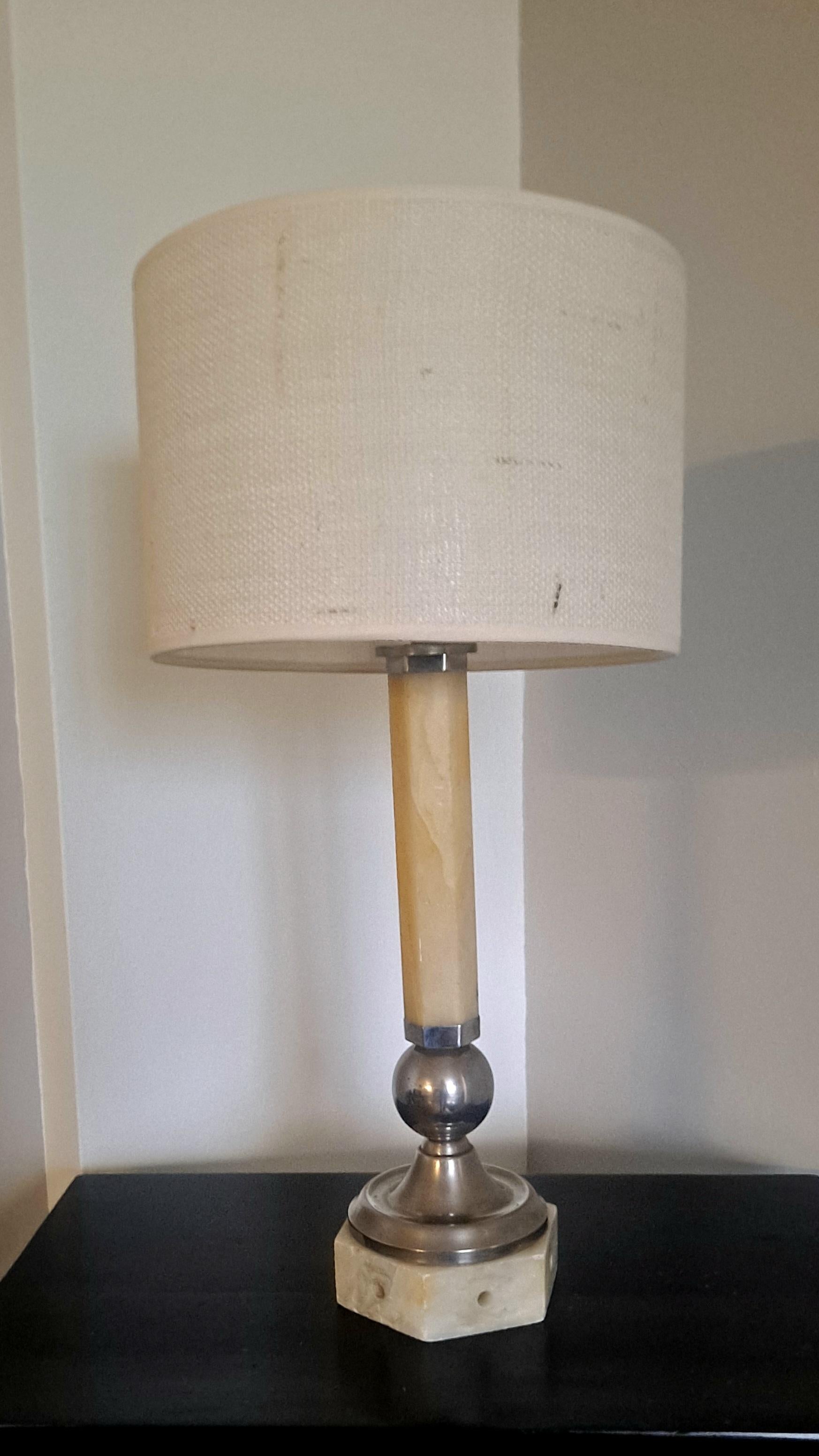 Nickel Lampe de table Art Déco en albâtre français en vente