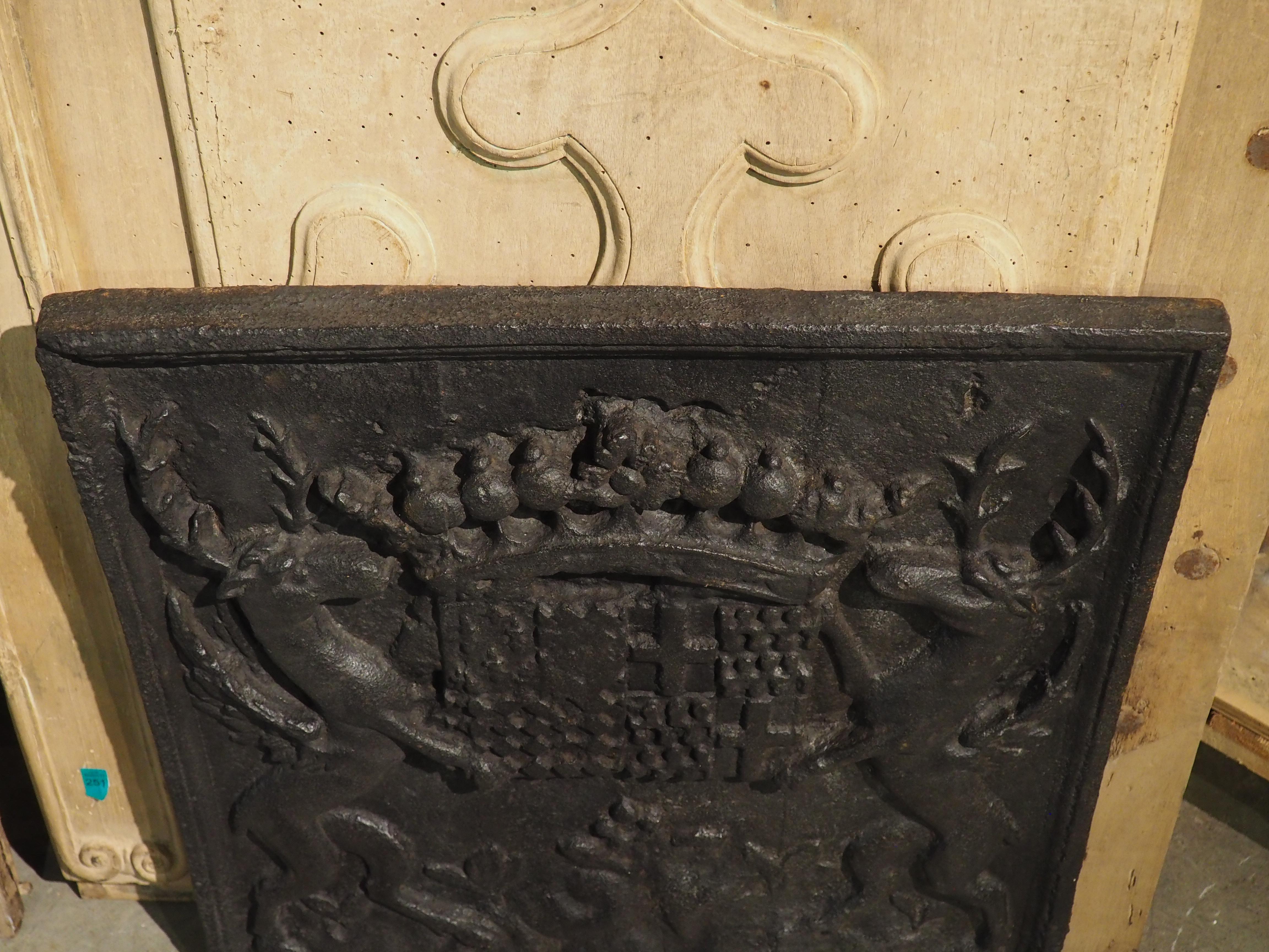 Antique French Alliance Coat of Arms Fireback with Rampant Stags, Circa 1690 For Sale 6