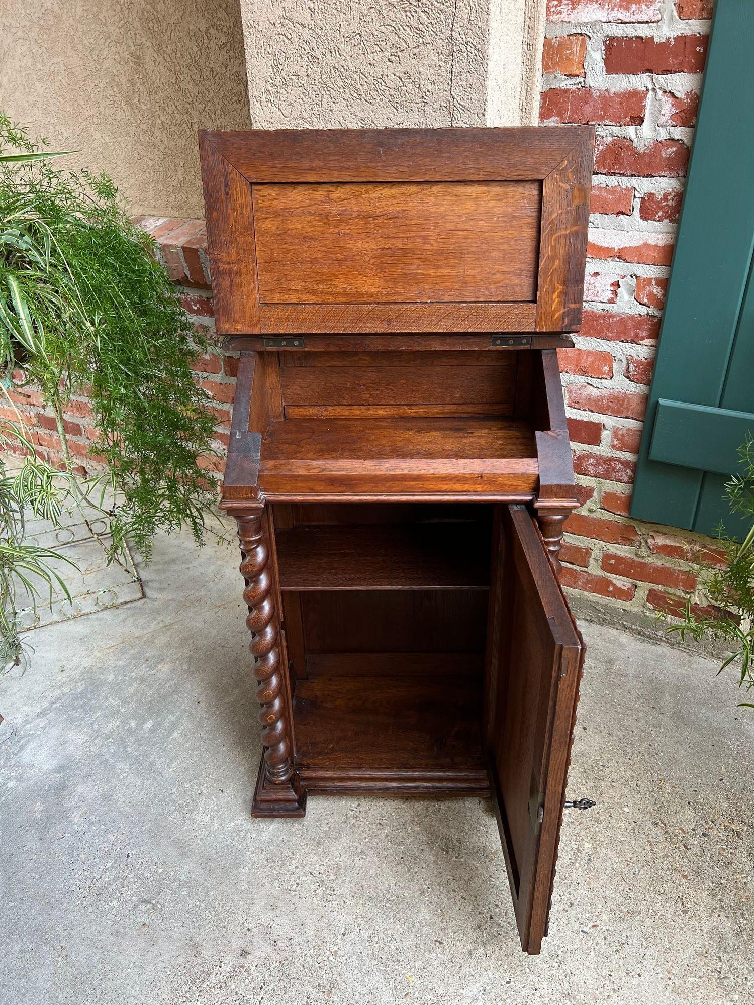 Antique French Altar Lecturn Gothic Bible Box Podium Sacristy Cabinet Carved Oak in vendita 3