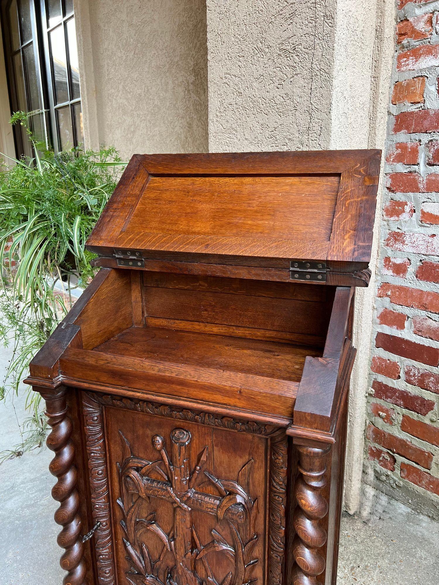 Antique French Altar Lecturn Gothic Bible Box Podium Sacristy Cabinet Carved Oak in vendita 11