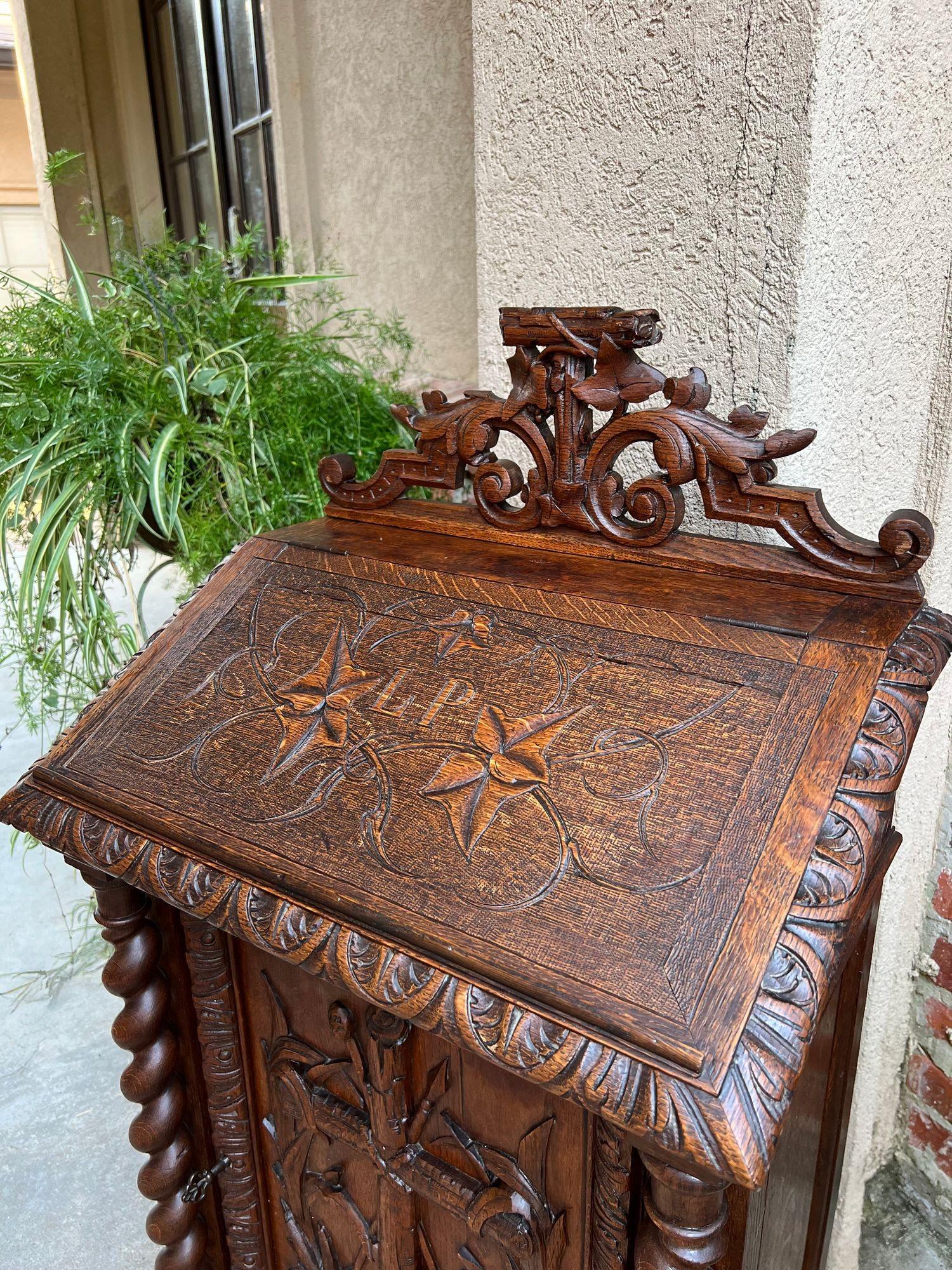 Antique French Altar Lecturn Gothic Bible Box Podium Sacristy Cabinet Carved Oak in vendita 1