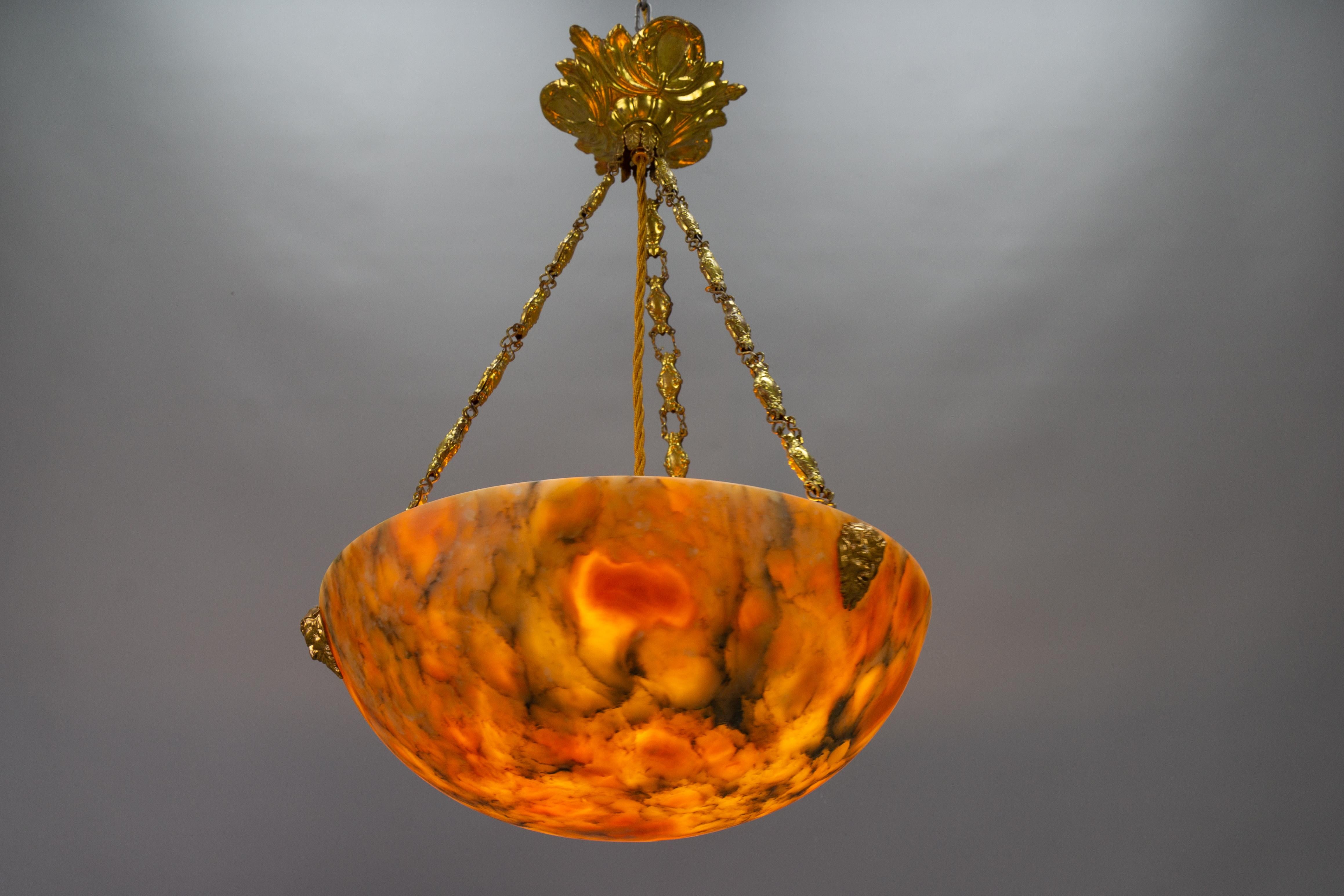 Antique French Amber Color Alabaster and Brass Pendant Light, circa 1920 In Good Condition For Sale In Barntrup, DE