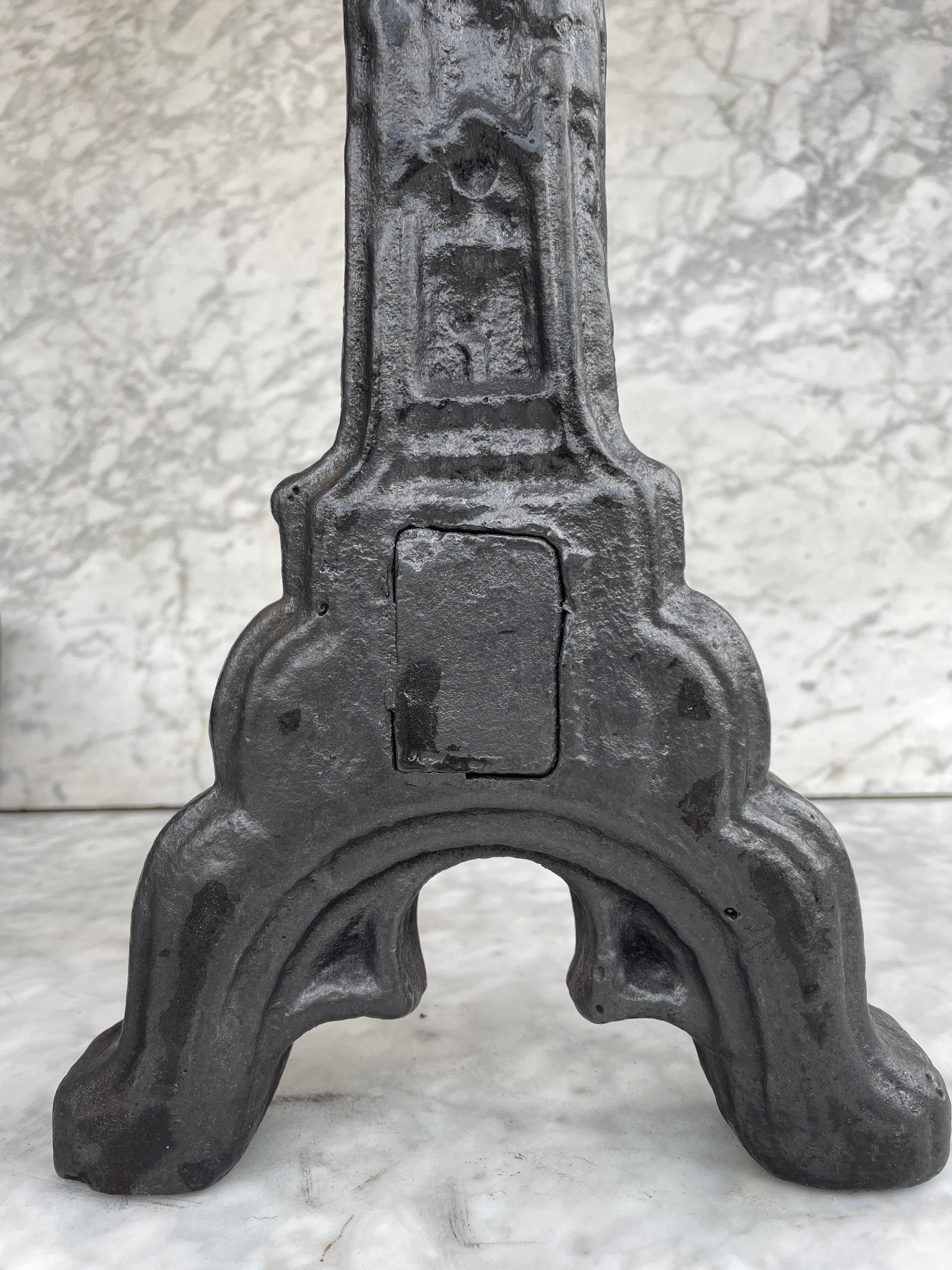 Antique French Andirons or Firedogs, Cast Iron Impressive Size In Good Condition For Sale In Oostvoorne, NL