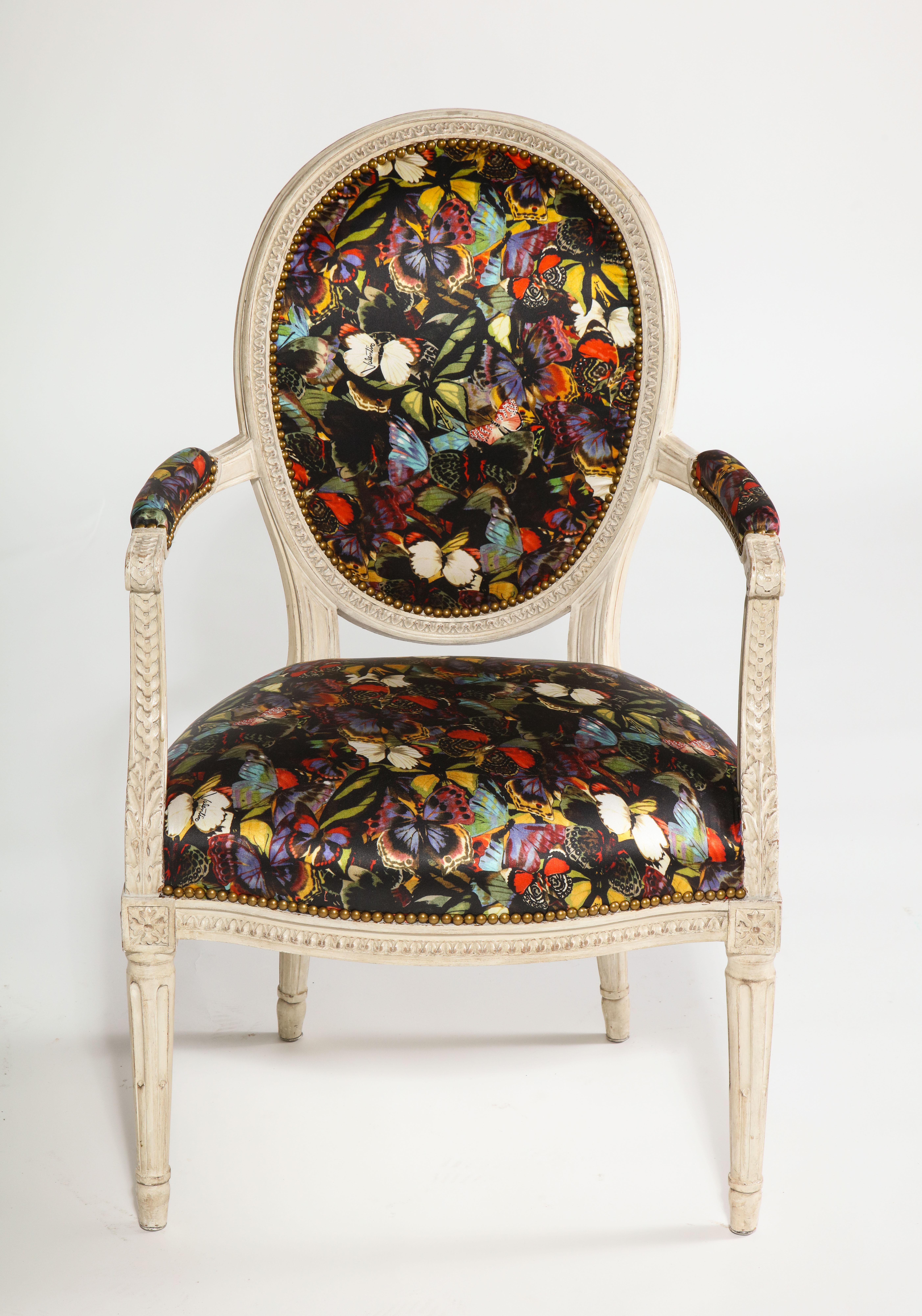 Antique French Armchairs in Valentino Butterfly Silk, Pair For Sale 9