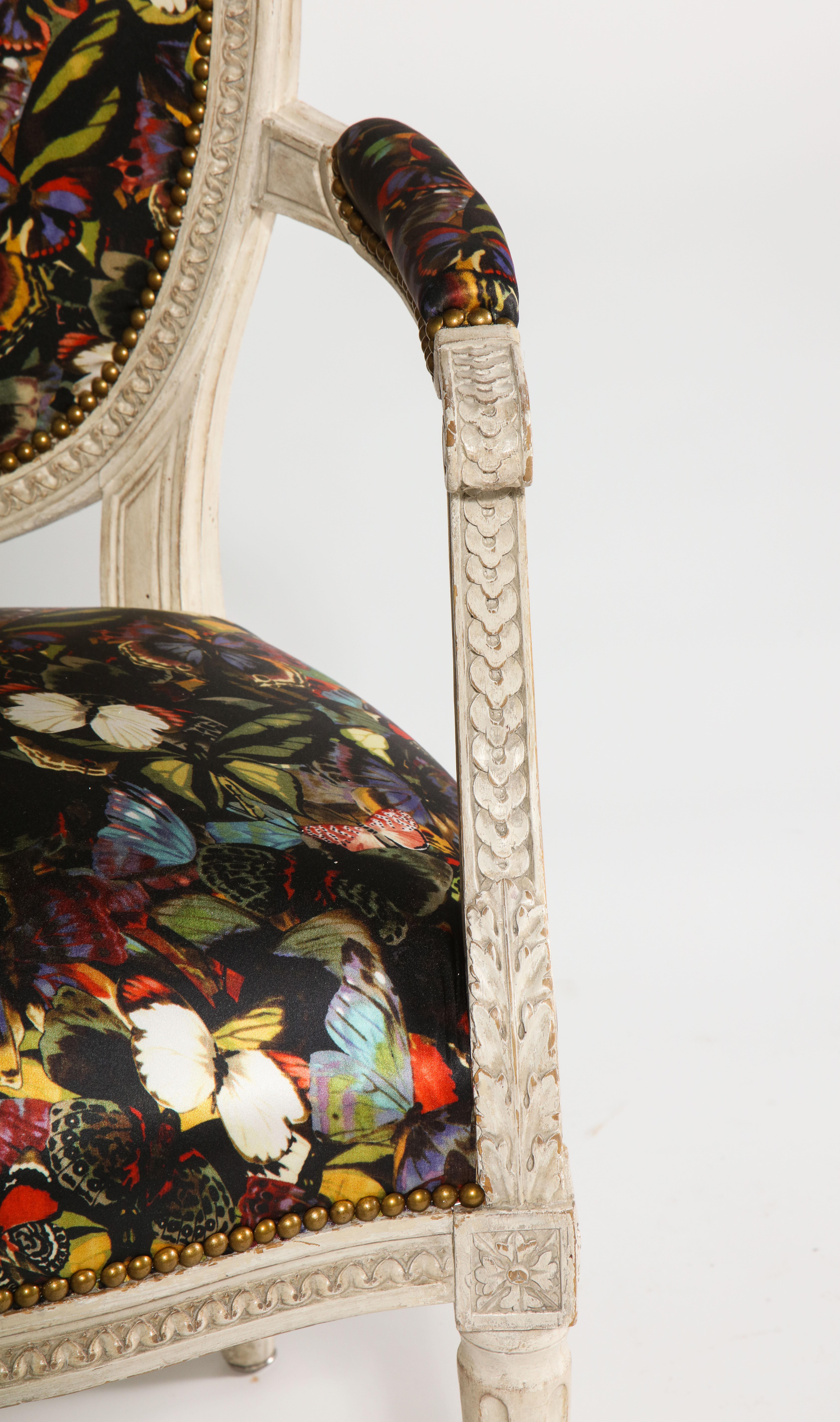 Antique French Armchairs in Valentino Butterfly Silk, Pair For Sale 15