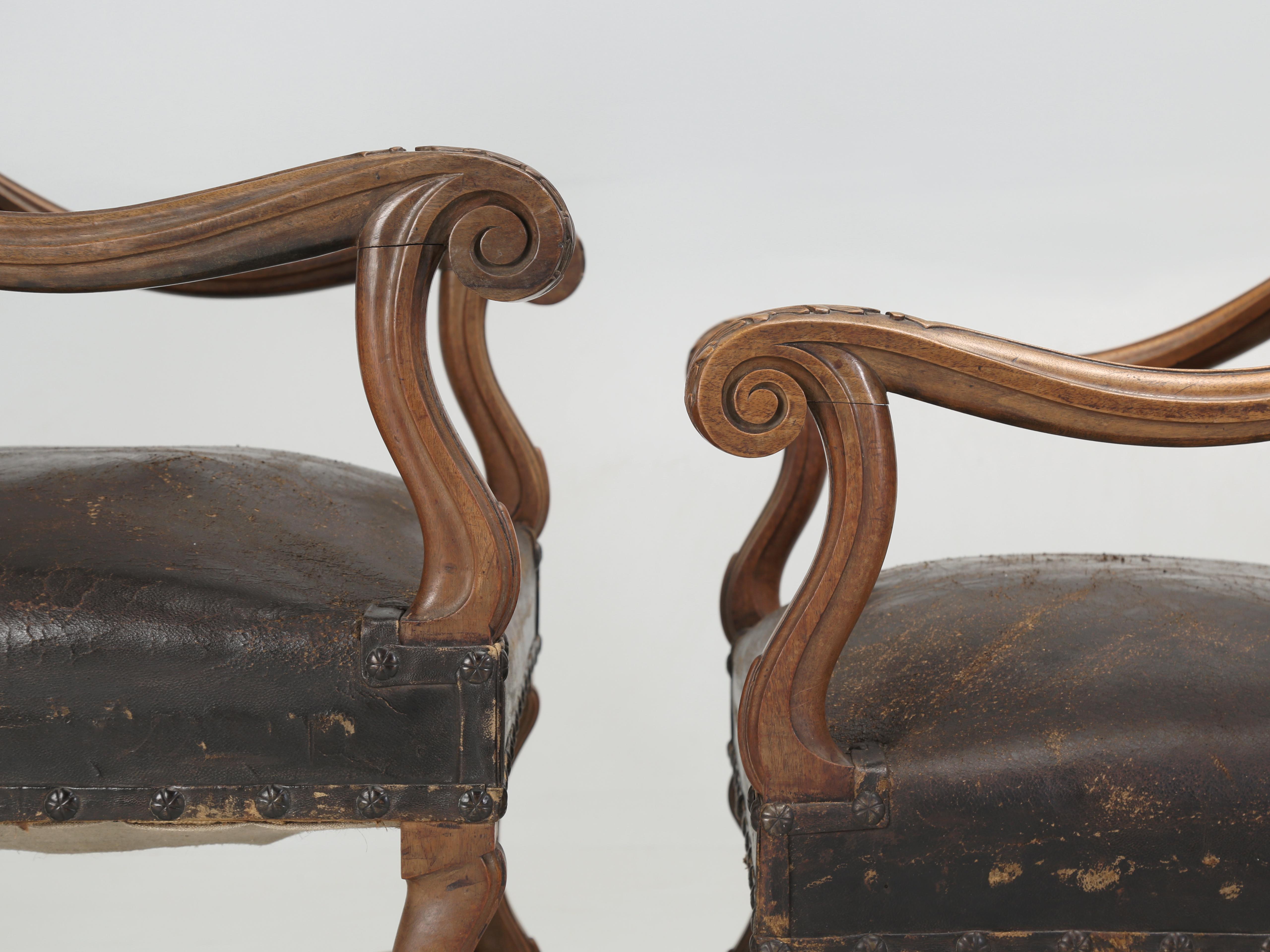Antique French Armchairs in Figured Walnut, His and Her Pair in Original Leather For Sale 6