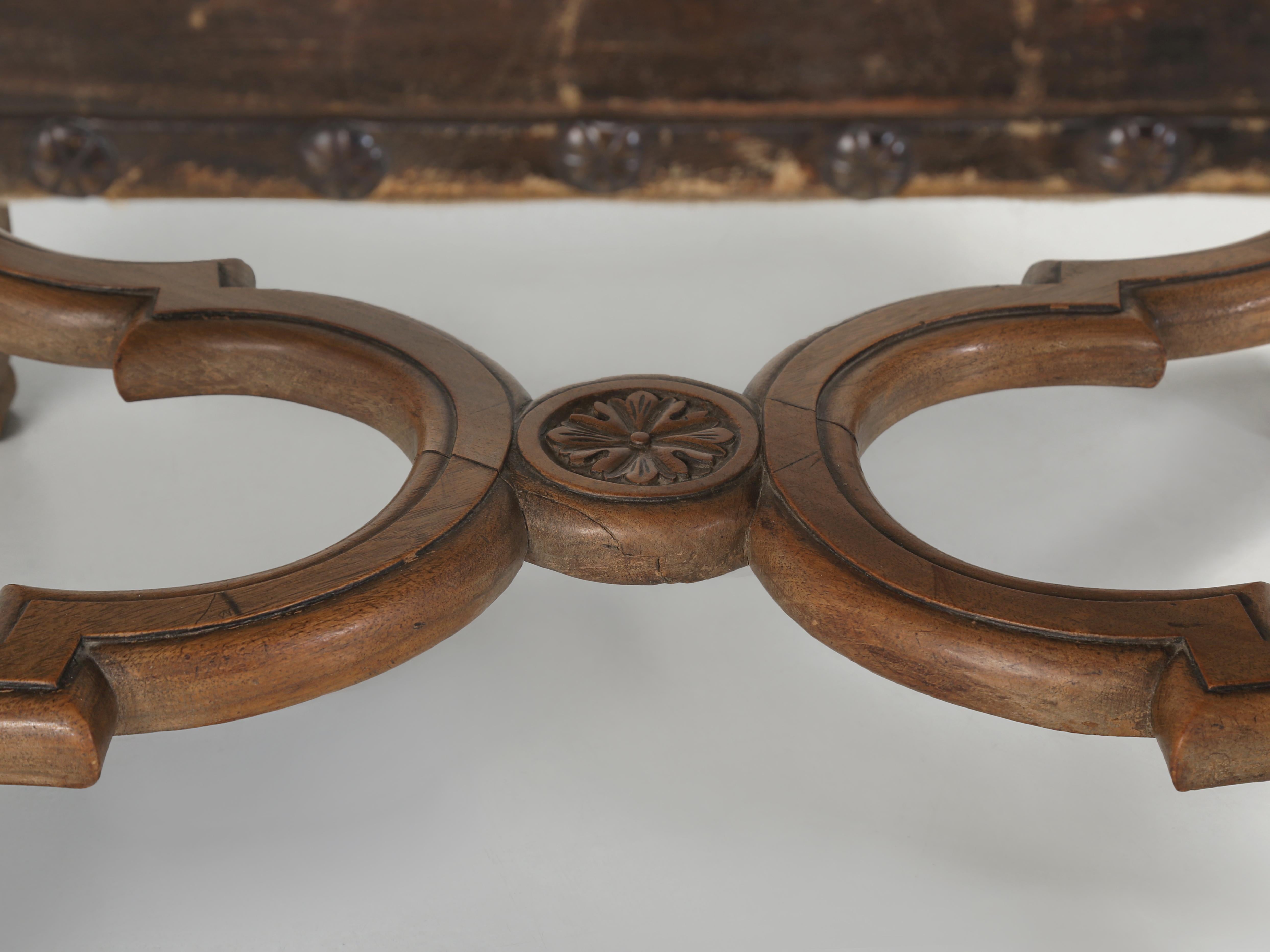 Antique French Armchairs in Figured Walnut, His and Her Pair in Original Leather For Sale 9