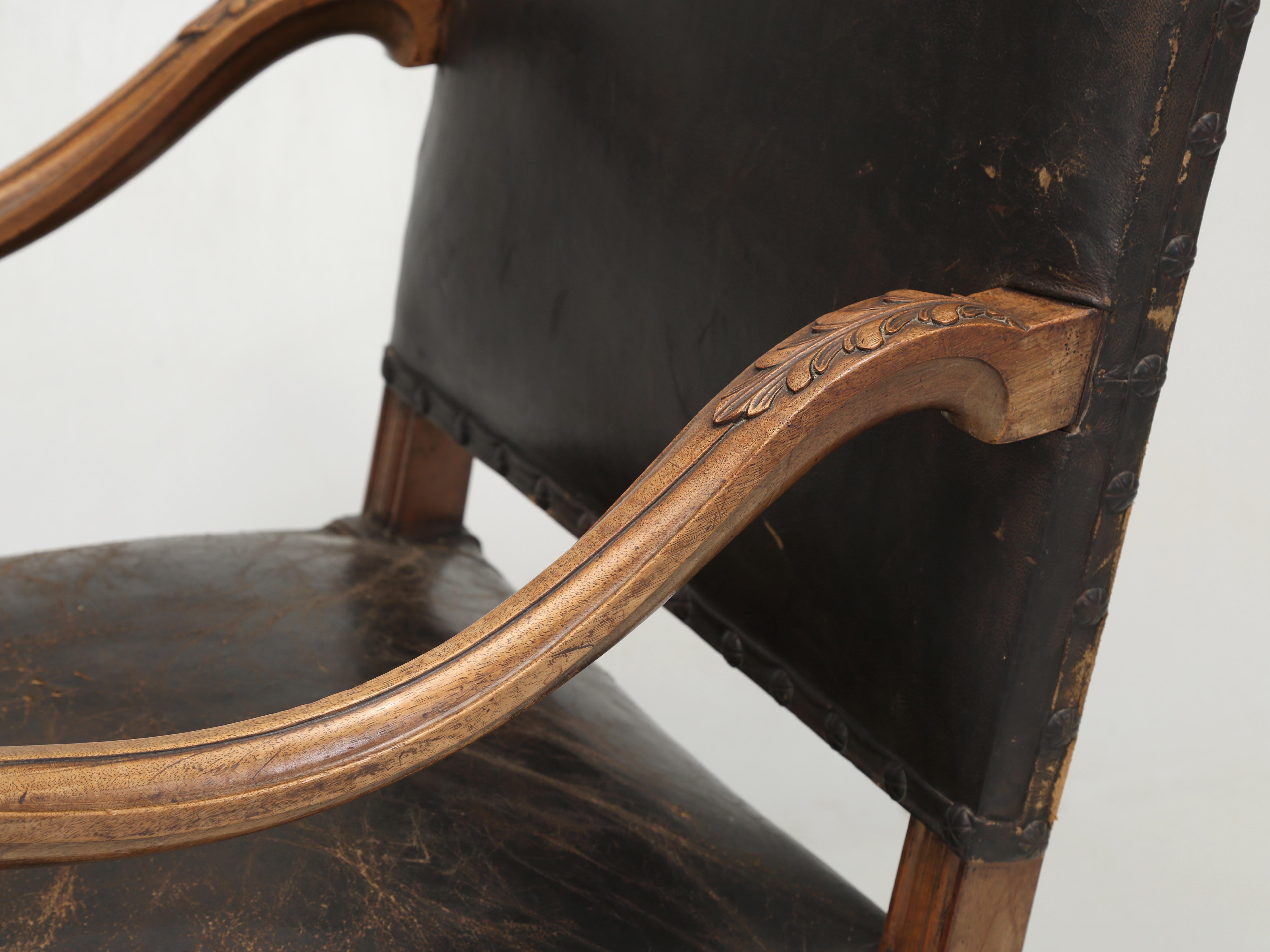 Antique French Armchairs in Figured Walnut, His and Her Pair in Original Leather For Sale 1