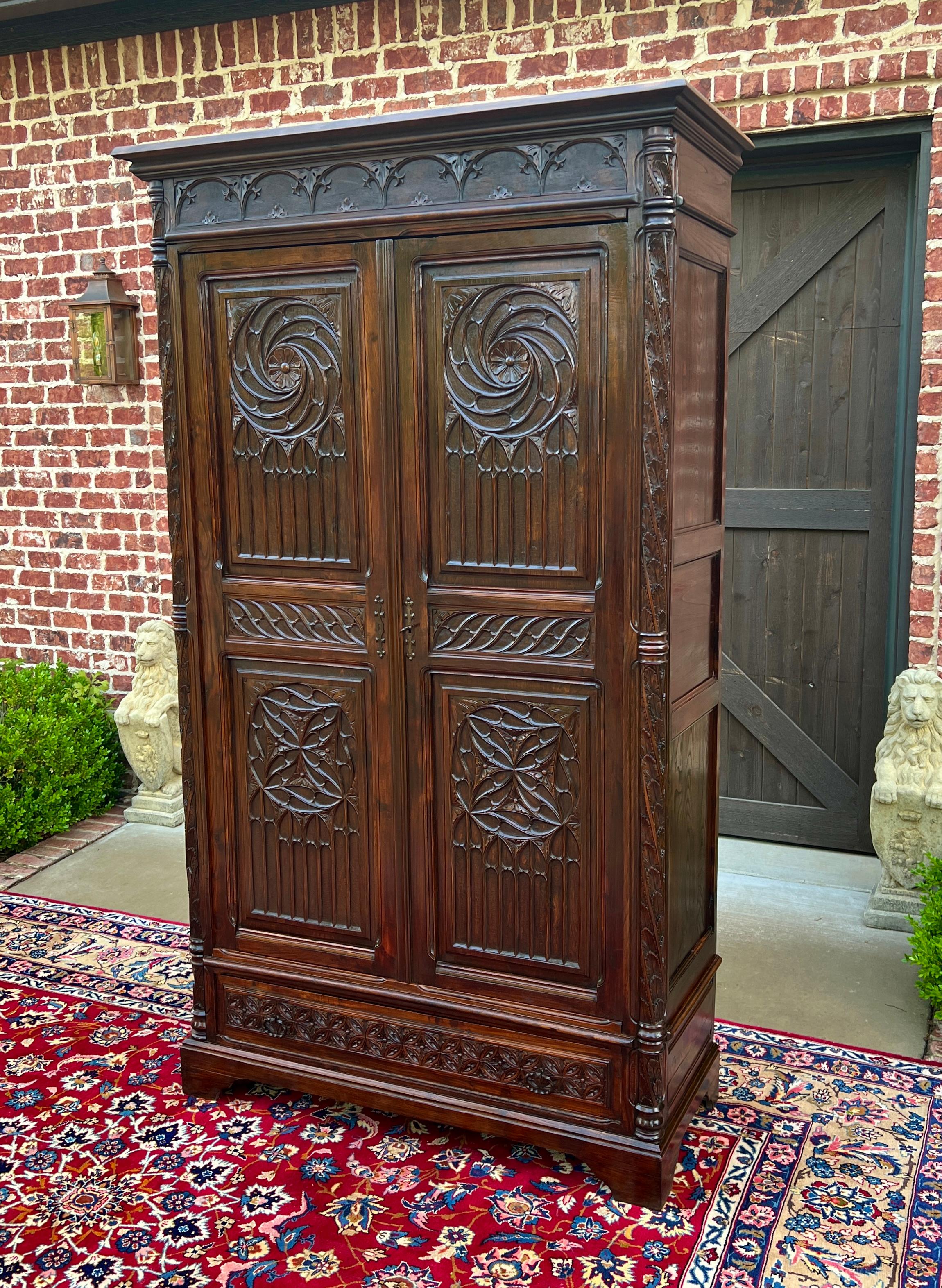 Antique French Armoire Wardrobe Cabinet Linen Storage Gothic Revival Oak c. 1880 In Good Condition In Tyler, TX