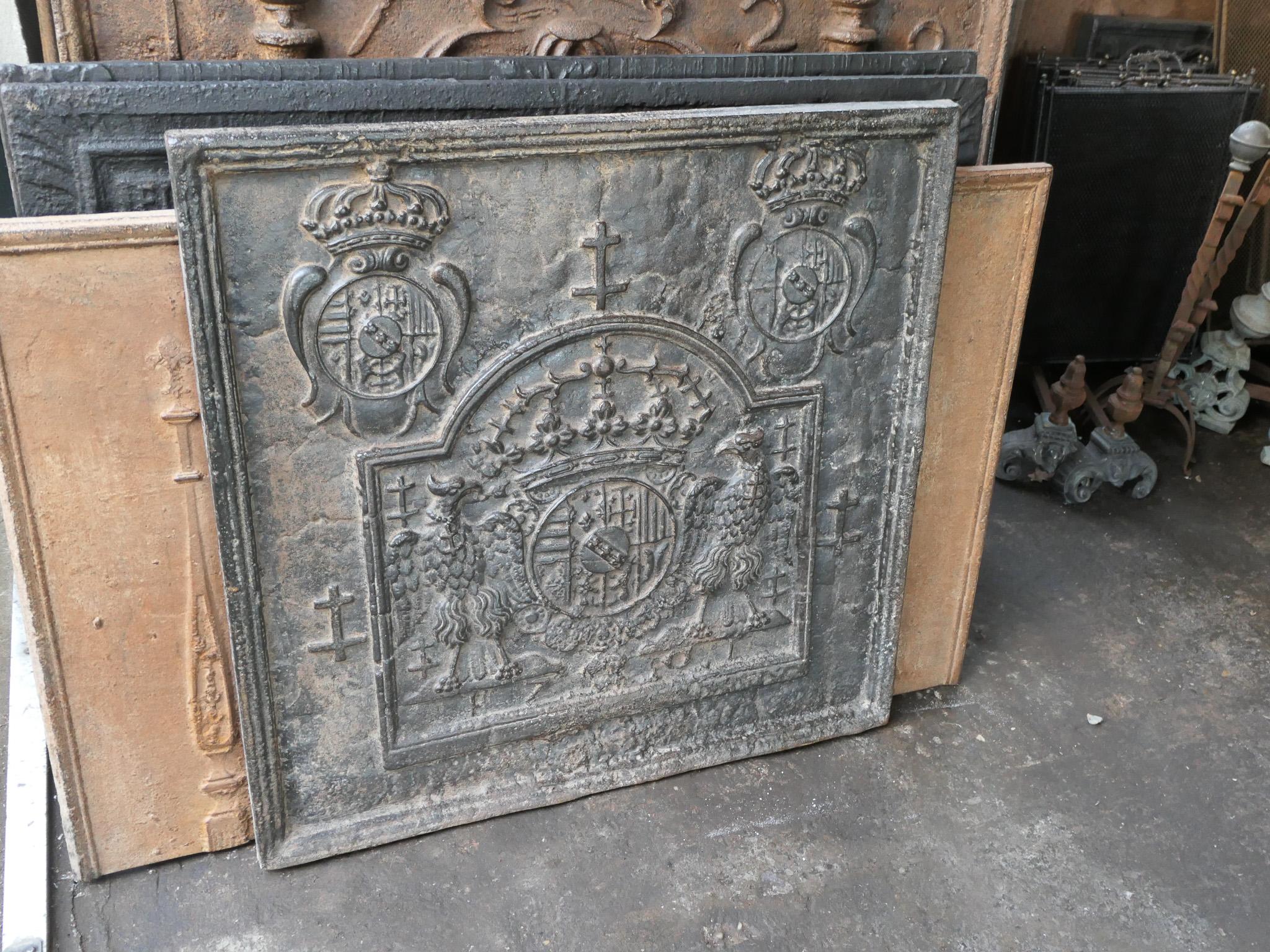Antique French 'Arms of Lorraine' Fireback / Backsplash, 17th Century In Good Condition For Sale In Amerongen, NL