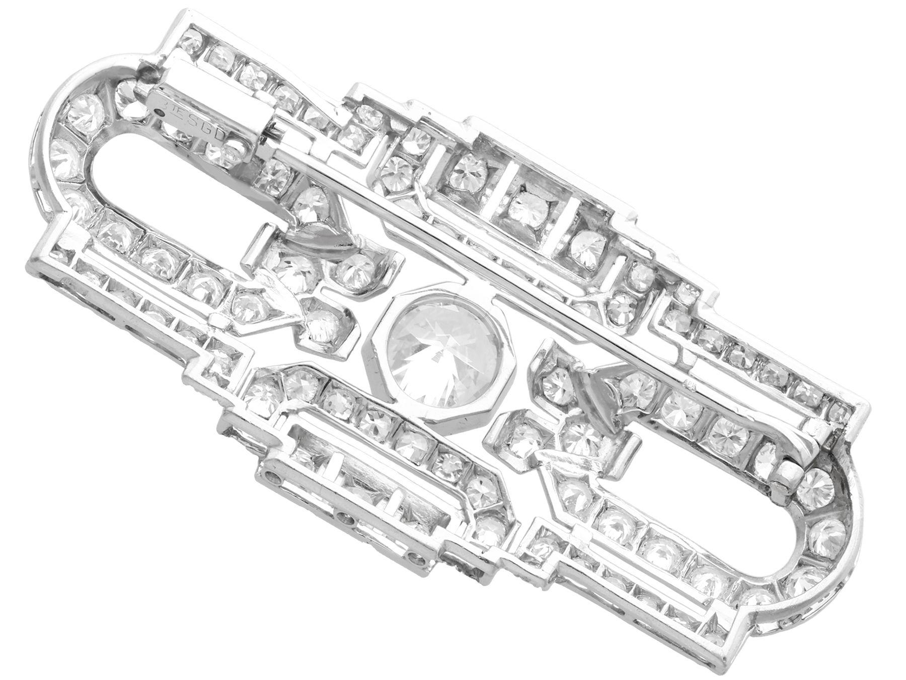 Women's or Men's Antique French Art Deco 5.44 Carat Diamond and Platinum Brooch For Sale
