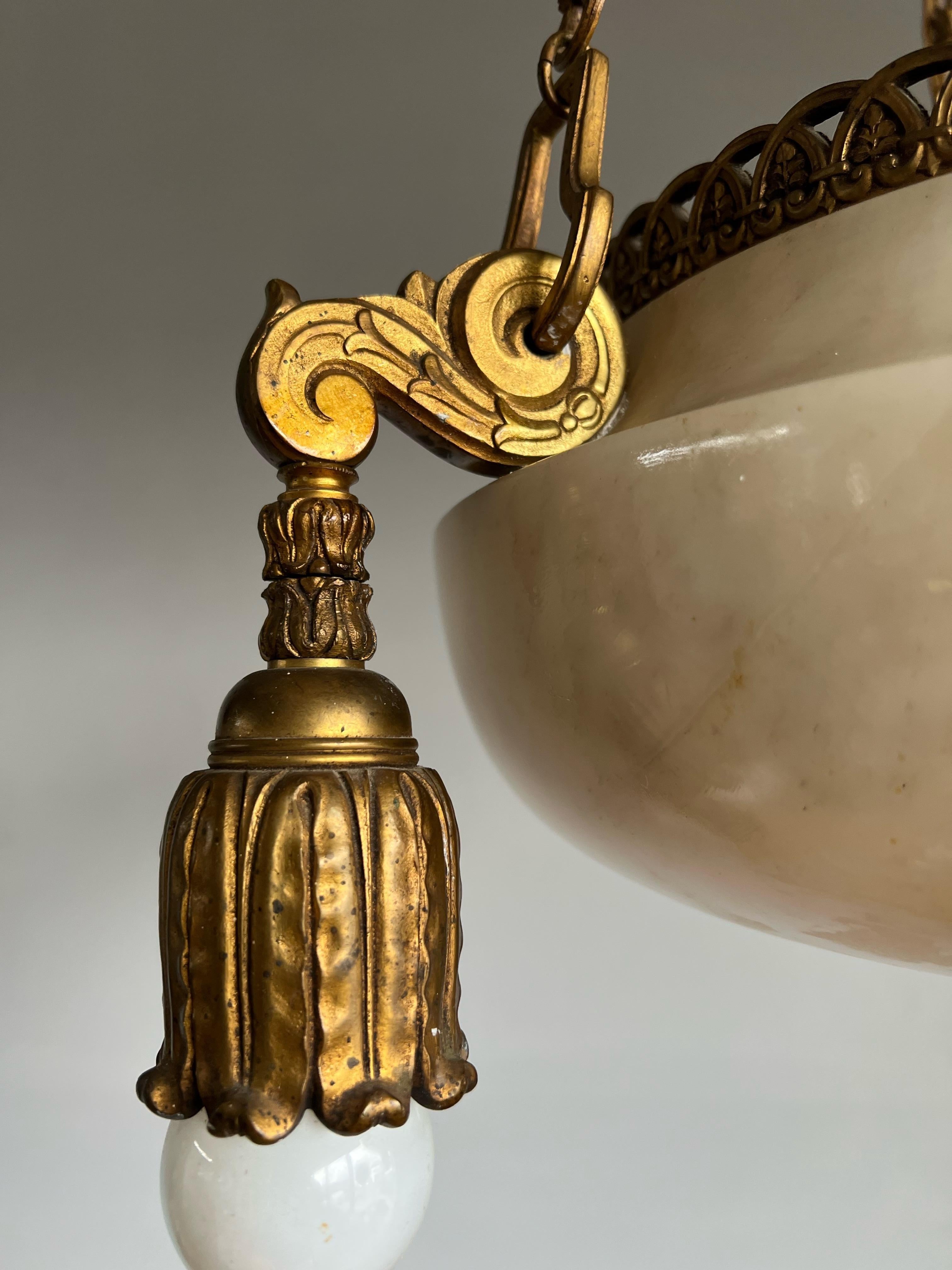 Antique French Art Deco Alabaster Pendant Light with Fine Gilt Bronze Hardware For Sale 8