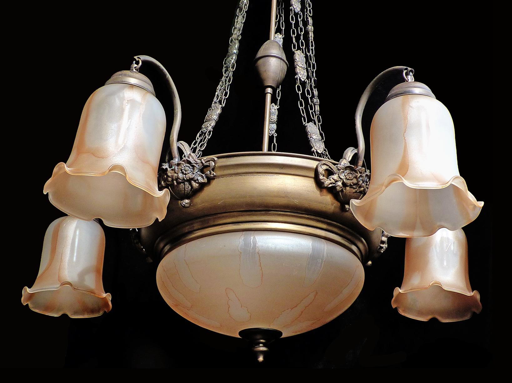 Antique French Art Deco and Art Nouveau Amber Glass 7-Light Chandelier For Sale 1