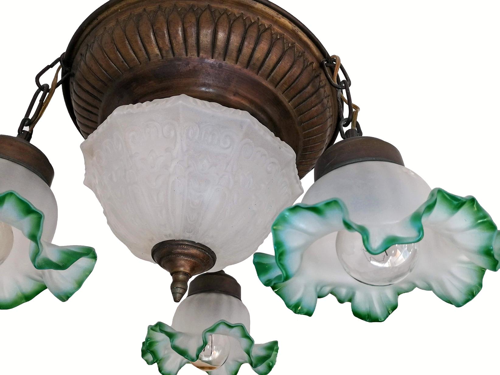 Bruni Lustre à 5 éclairages ancien en verre vert gaufré Art Déco et Art Nouveau français en vente