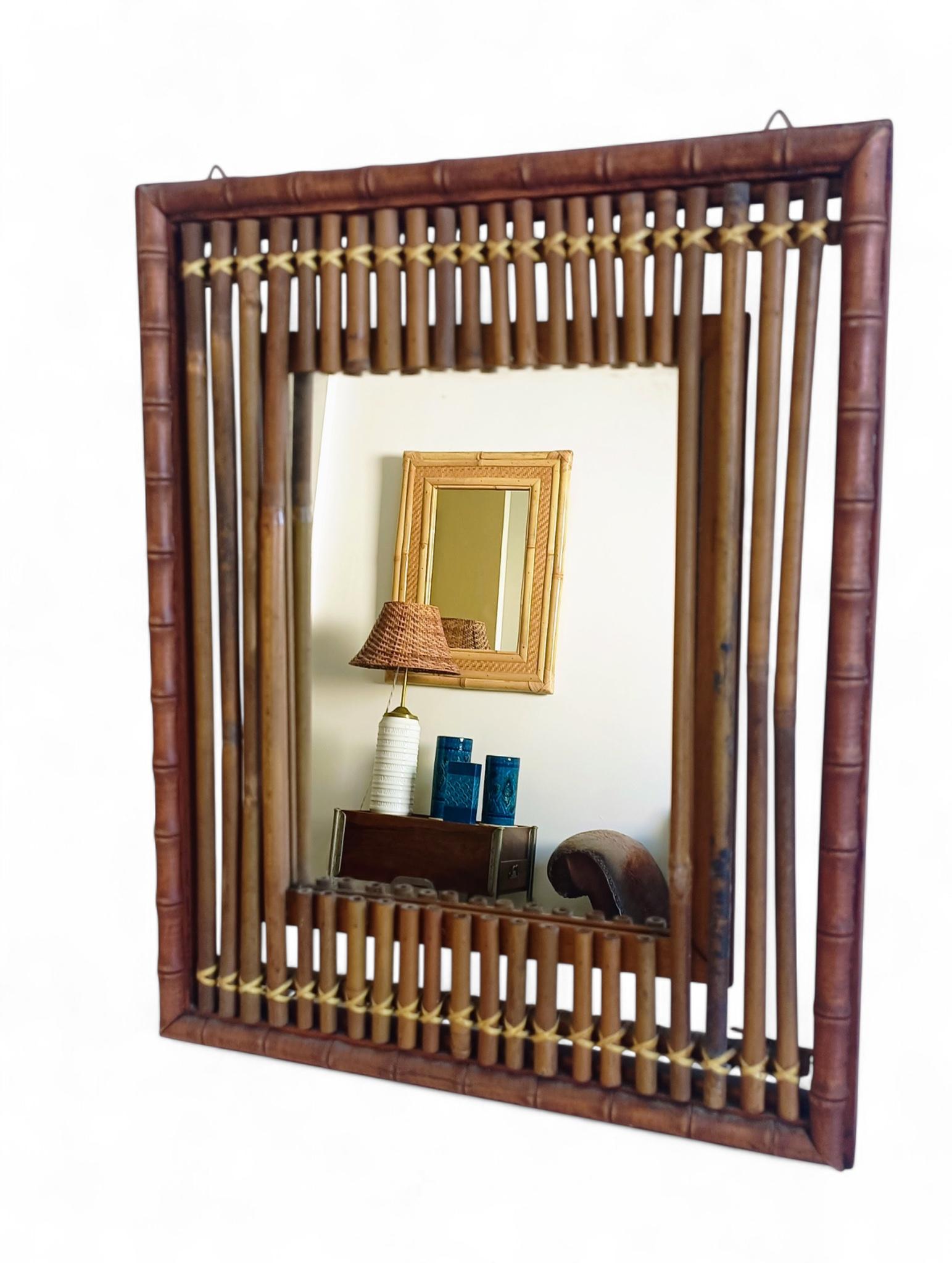 Antiguo espejo de pared francés Art Decó de bambú y madera, principios del siglo XX Bambú en venta