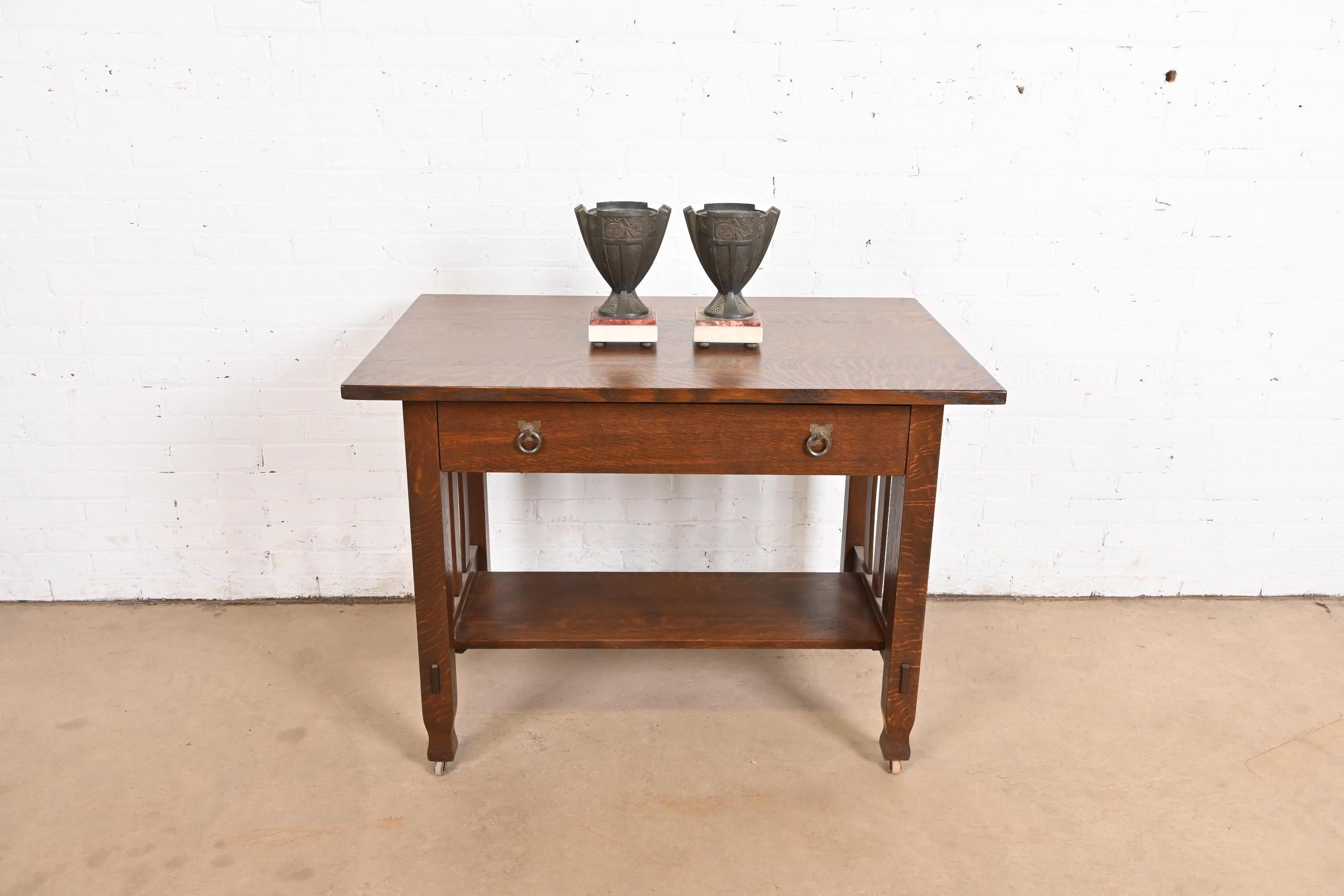 Urnes ou vases en bronze et marbre, Antique French Art Deco, Circa 1920s en vente 5