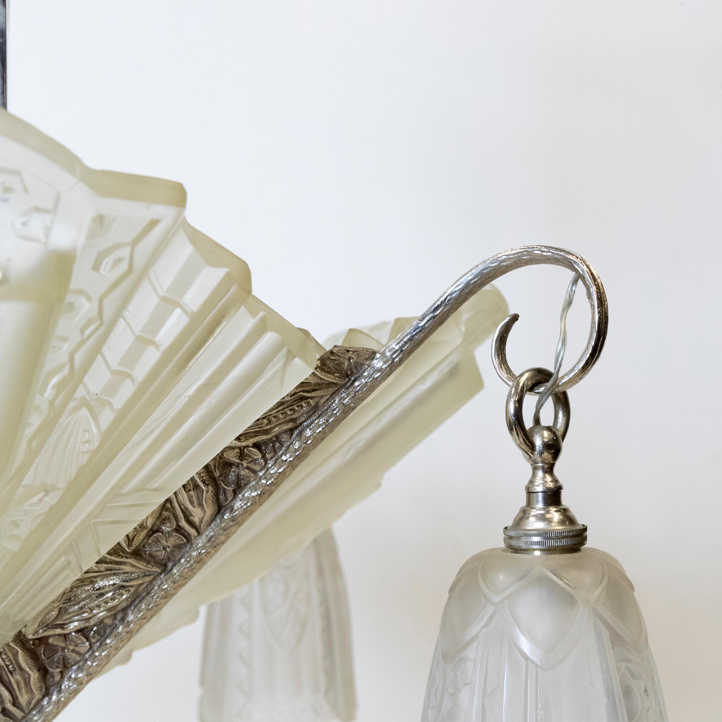 Antico lampadario in vetro francese Art Deco Célestin Jamain  Frontisi in vendita 1