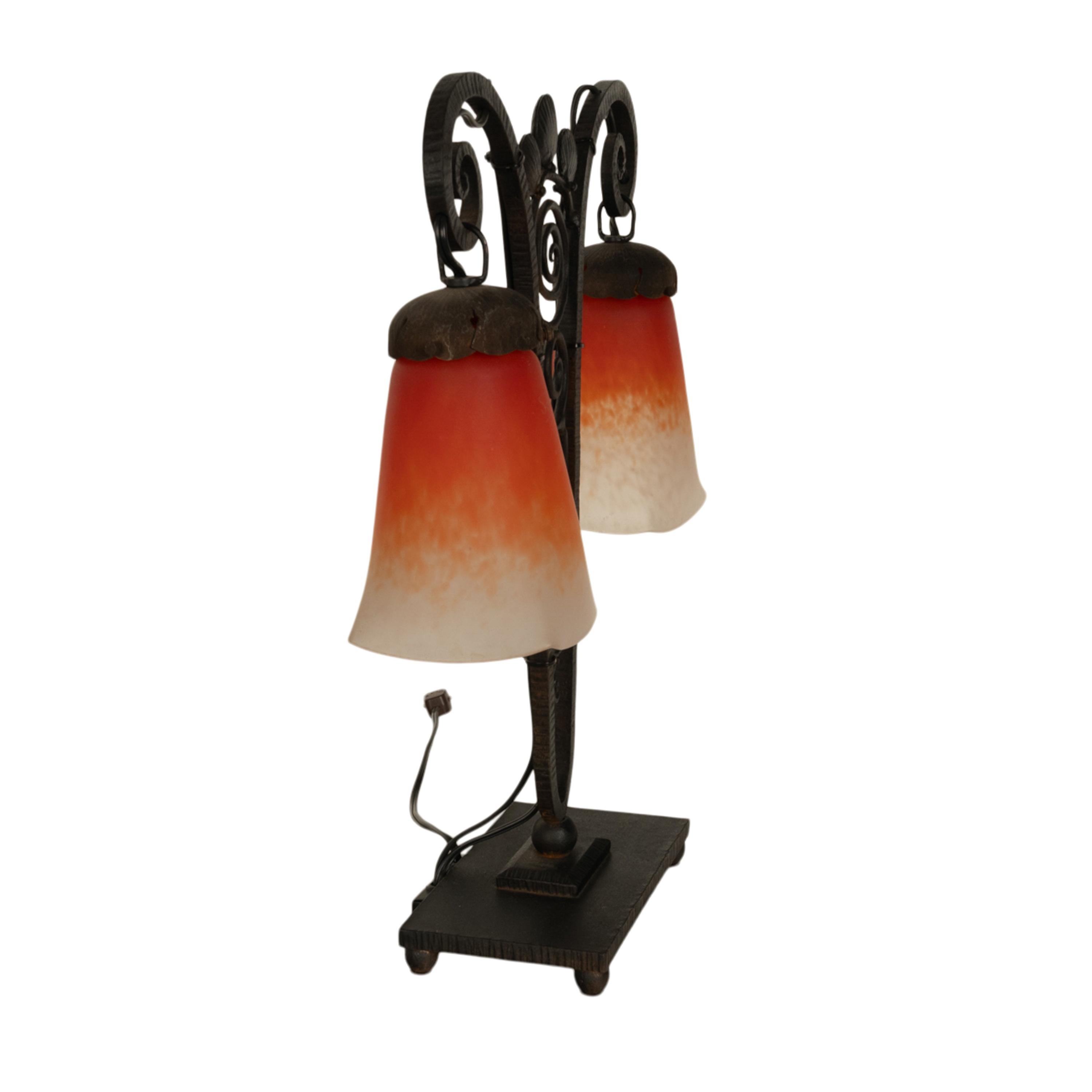 Antique French Art Deco Charles Schneider Art Glass Edgar Brandt Iron Lamp 1920 For Sale 2