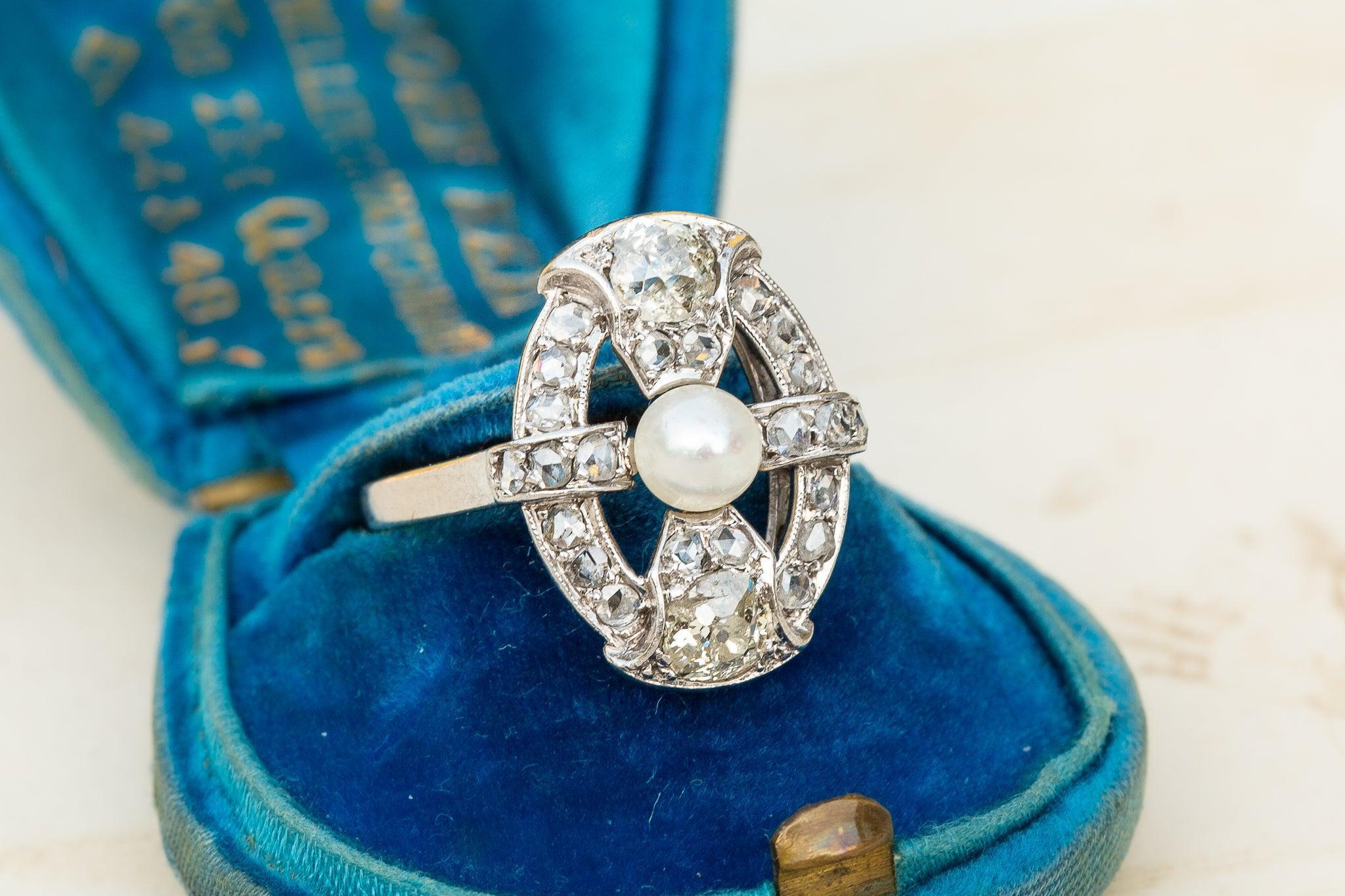 Bague de fiançailles Art déco française ancienne en platine taille ancienne avec diamants en vente 1