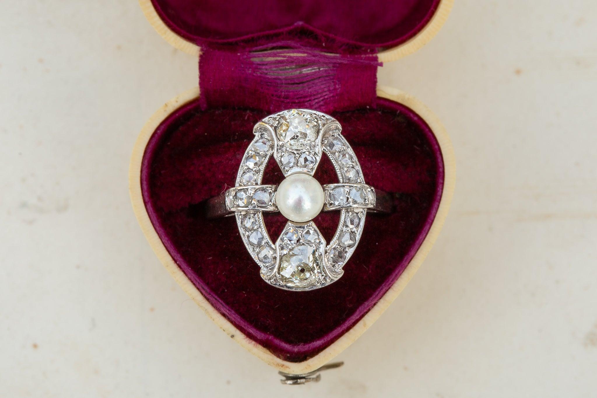 Bague de fiançailles Art déco française ancienne en platine taille ancienne avec diamants en vente 2